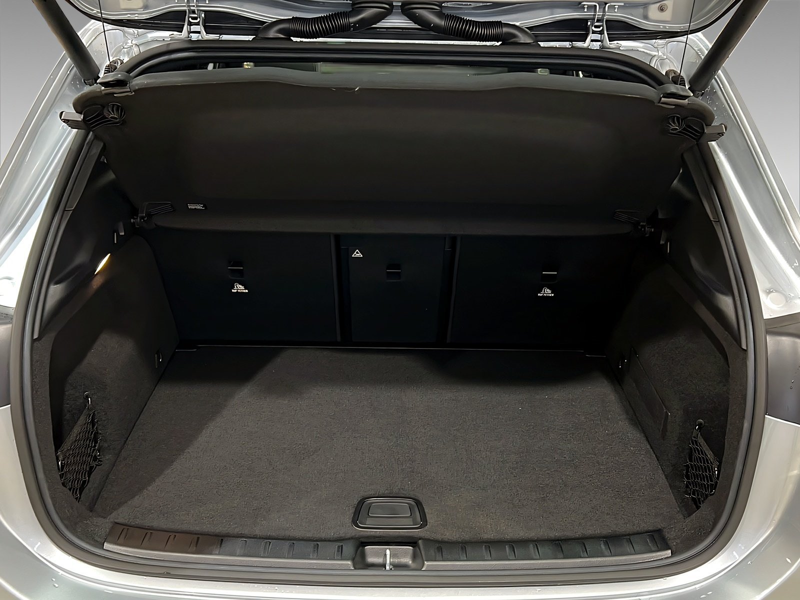 GLA 200 AMG+LED+DISTRO+NIGHT+Pano+TotW+AHK+360° Bild 6