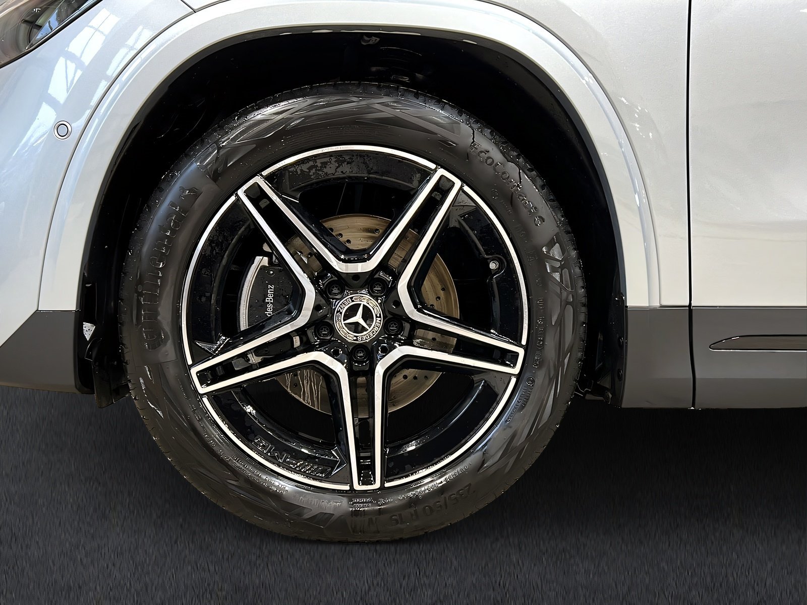 GLA 200 AMG+LED+DISTRO+NIGHT+Pano+TotW+AHK+360° Bild 7