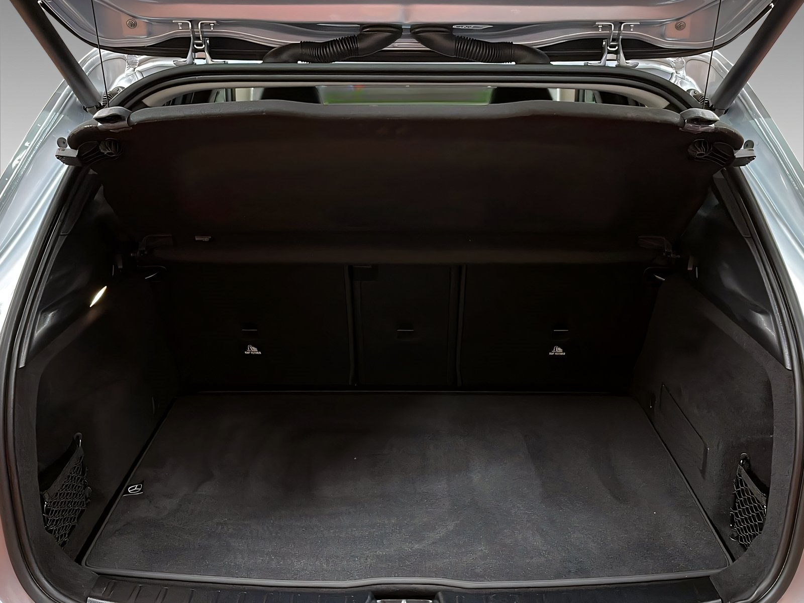 GLA 180 PROGRESSIVE+LED+Kamera+LrHz+AHK+DAB Bild 8