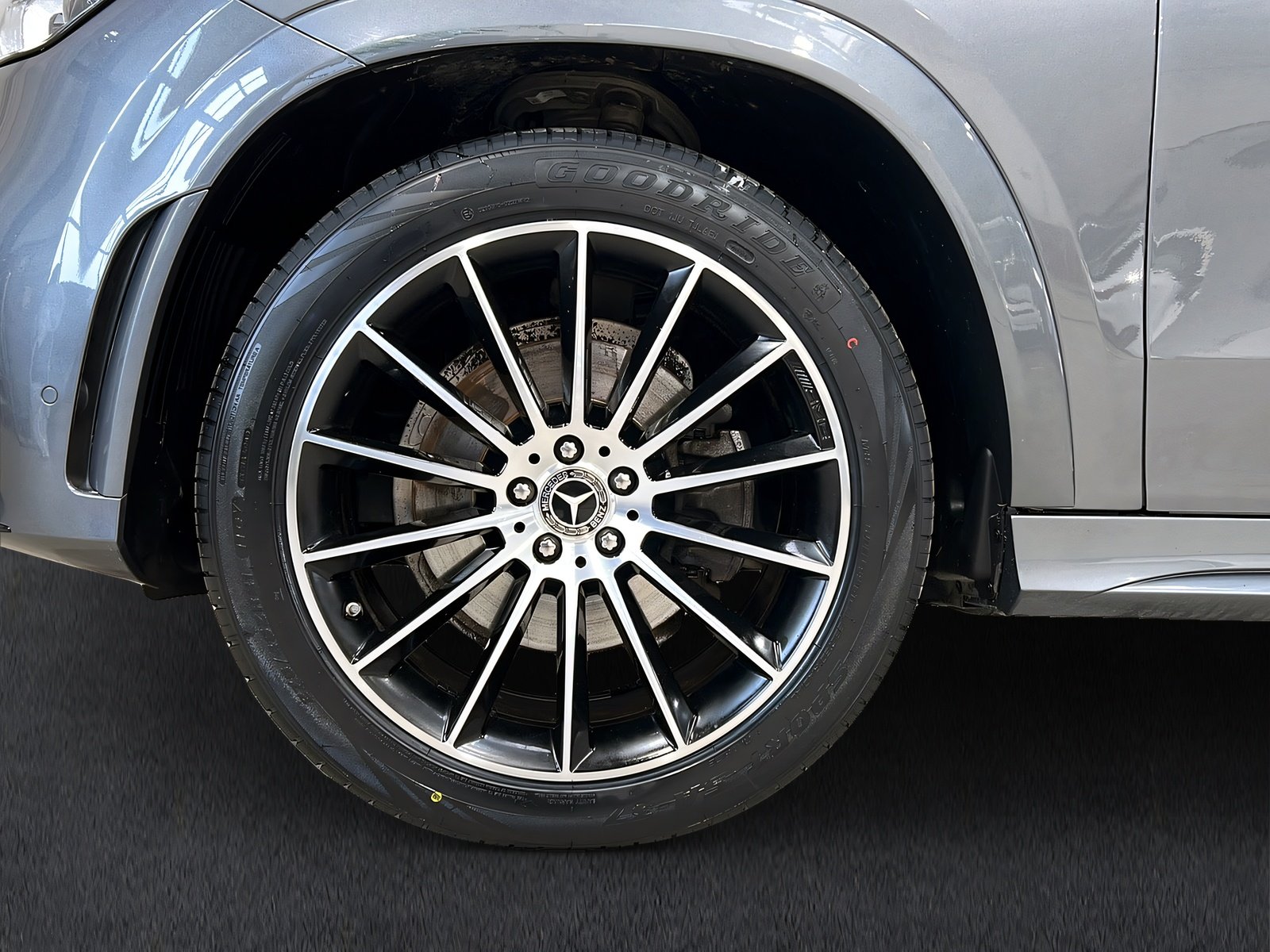 GLE 350 d 4M AMG+MULTI+NIGHT+DISTR+Memo+AHK+360° Bild 4