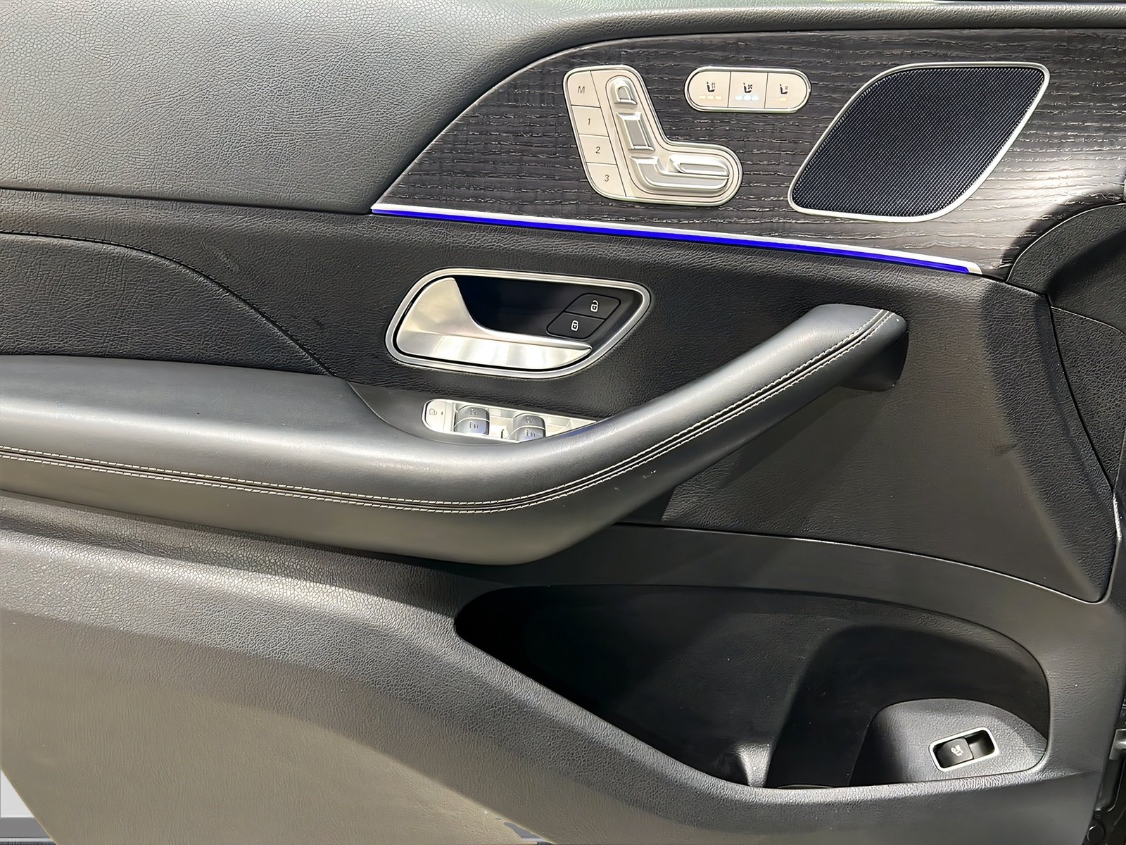 GLE 350 d 4M AMG+MULTI+NIGHT+DISTR+Memo+AHK+360° Bild 14