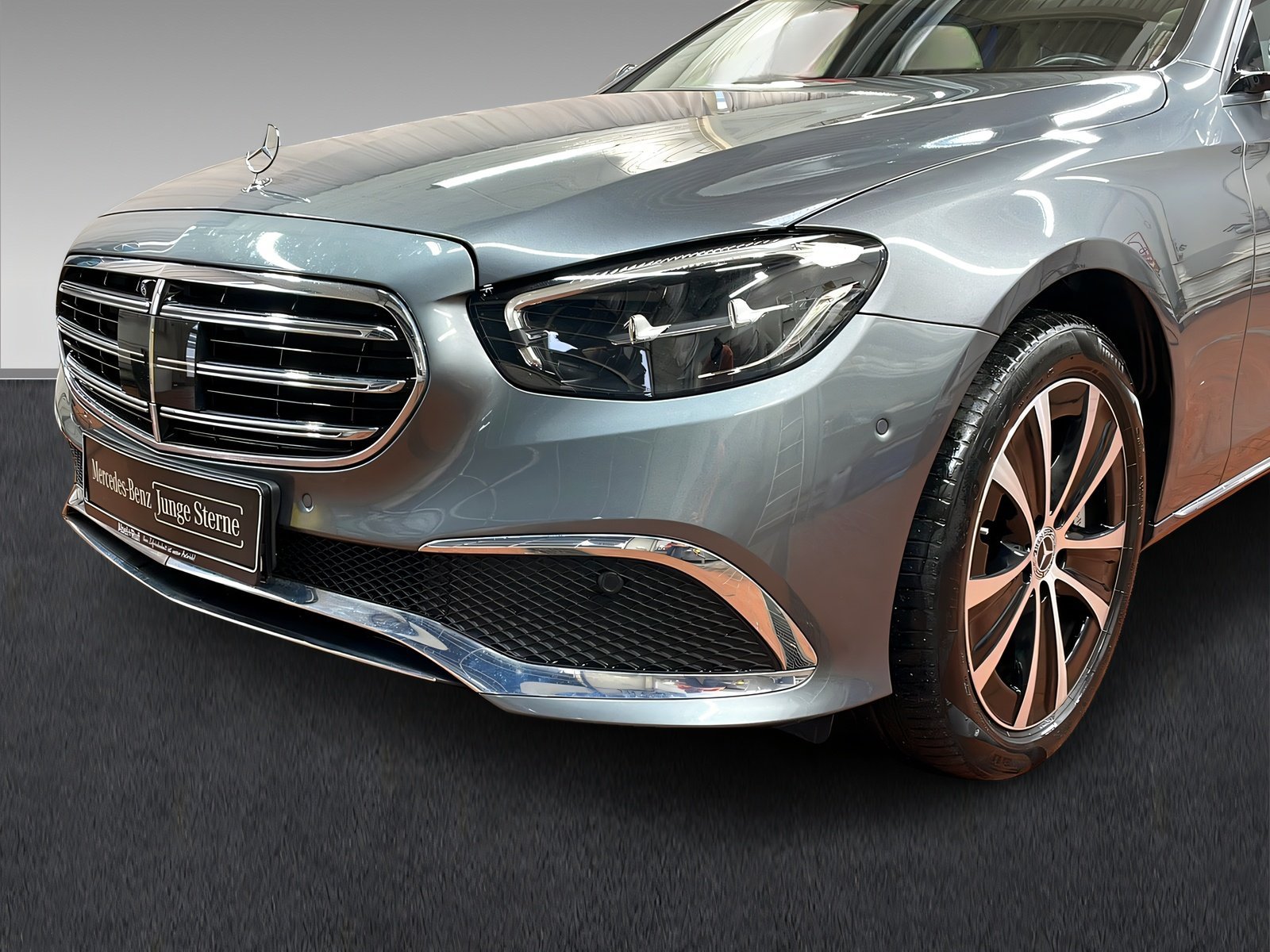 E 300 de 4M T LED+DISTRO+Memo+Pano+Ambi+AHK+360° Bild 3