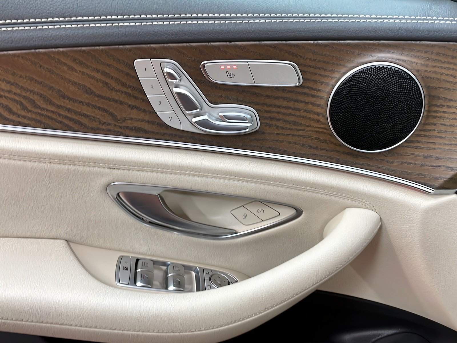 E 300 de 4M T LED+DISTRO+Memo+Pano+Ambi+AHK+360° Bild 13