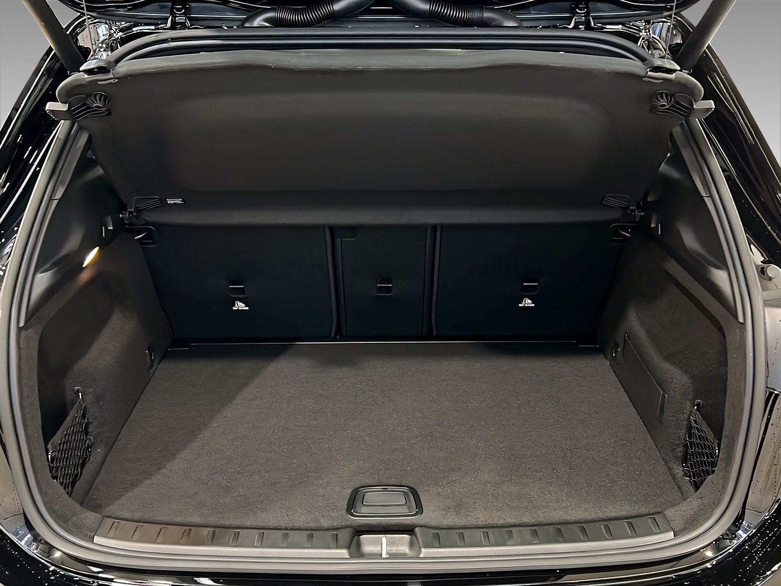 GLA 200 AMG+MULTI+NIGHT+Pano+Ambi+TotW+AHK+360° Bild 6