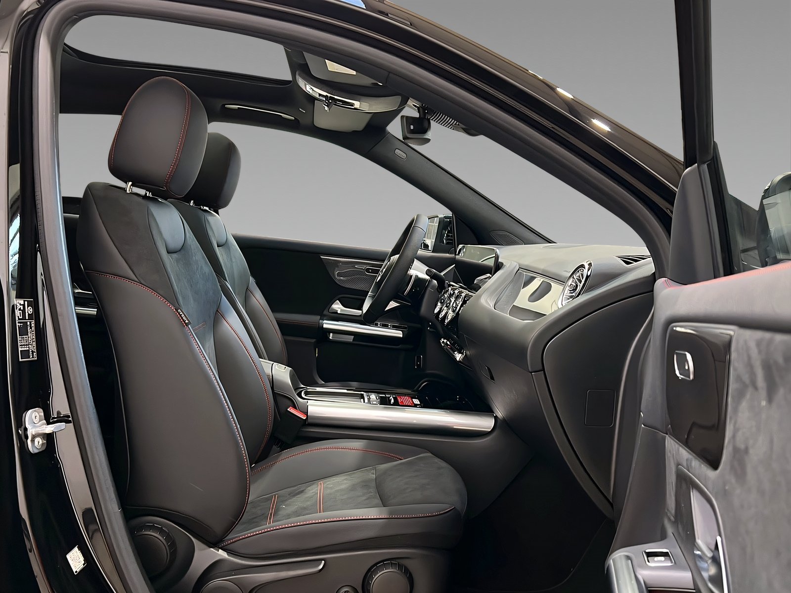 GLA 200 AMG+MULTI+NIGHT+Pano+Ambi+TotW+AHK+360° Bild 14