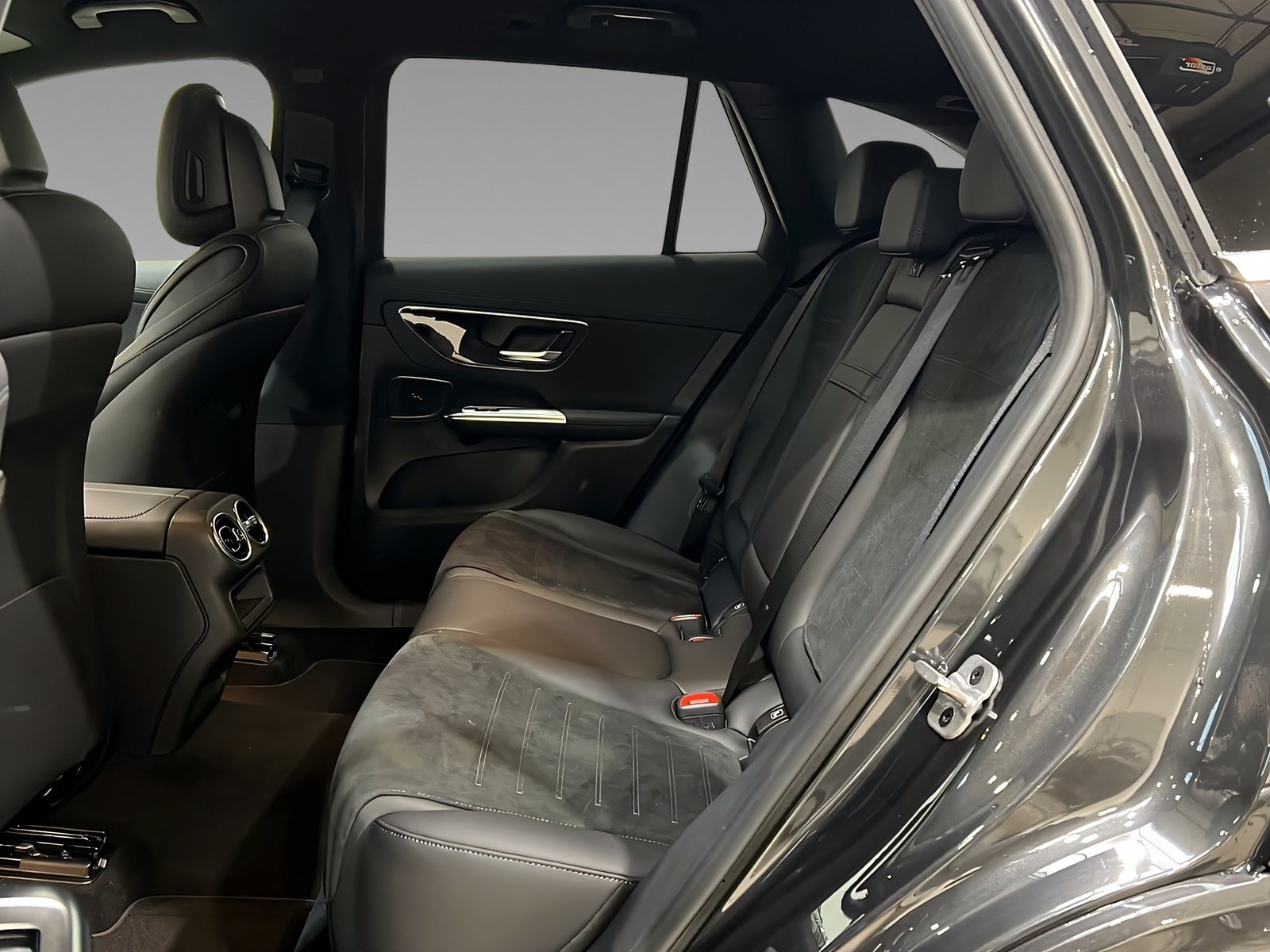 GLC 220 d 4M AMG+DIGITAL+Memo+LrHz+TotW+AHK+360° Bild 9