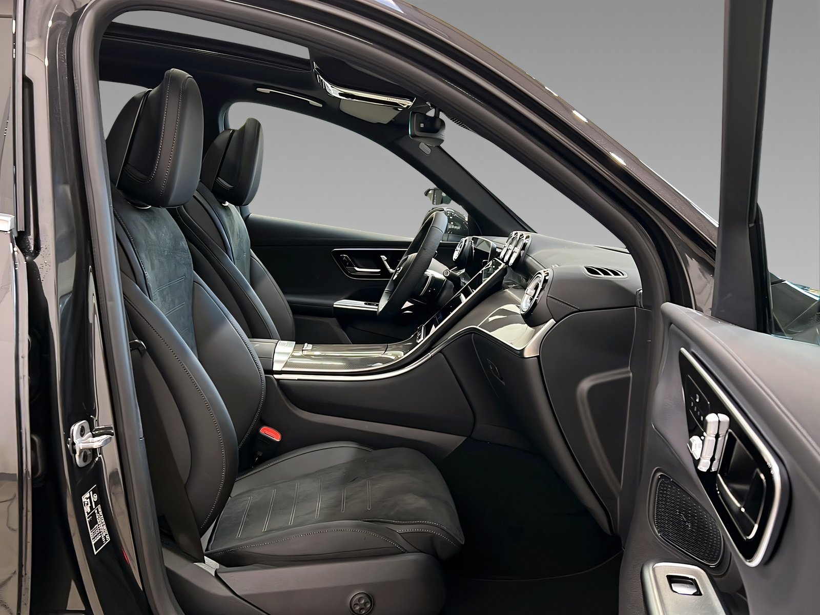 GLC 220 d 4M AMG+DIGITAL+Memo+Pano+LrHz+AHK+360° Bild 14