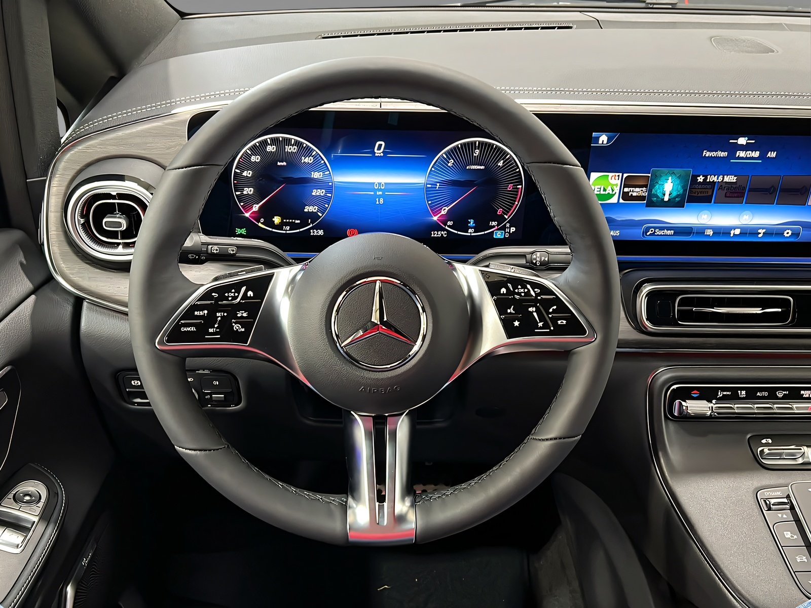 V 300 d extralang AVANTGARDE+AMG+DISTR+Burmester Bild 11