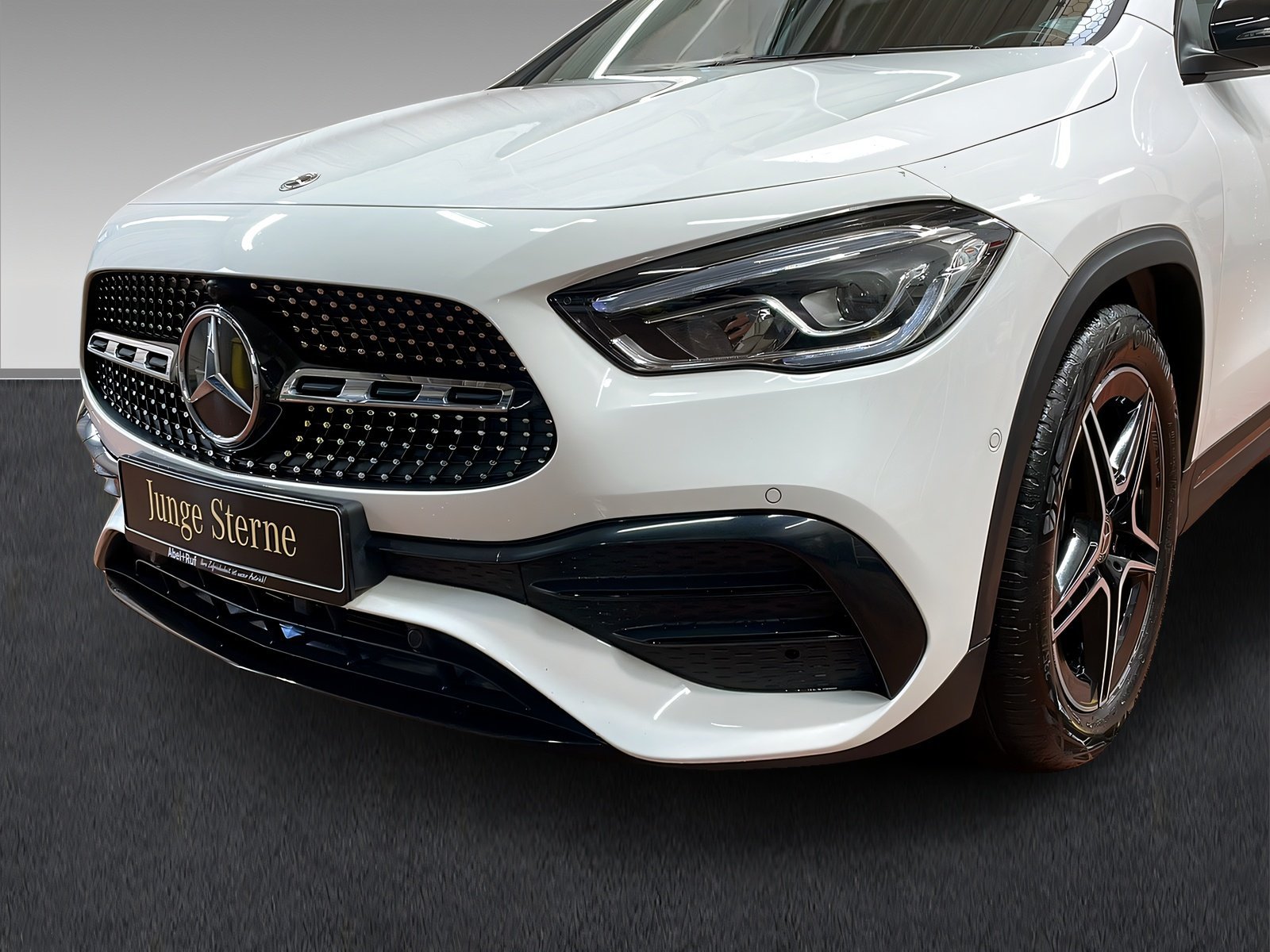 GLA 220 d 4M AMG+LED+NIGHT+CarPlay+Kamera+Ambi Bild 3