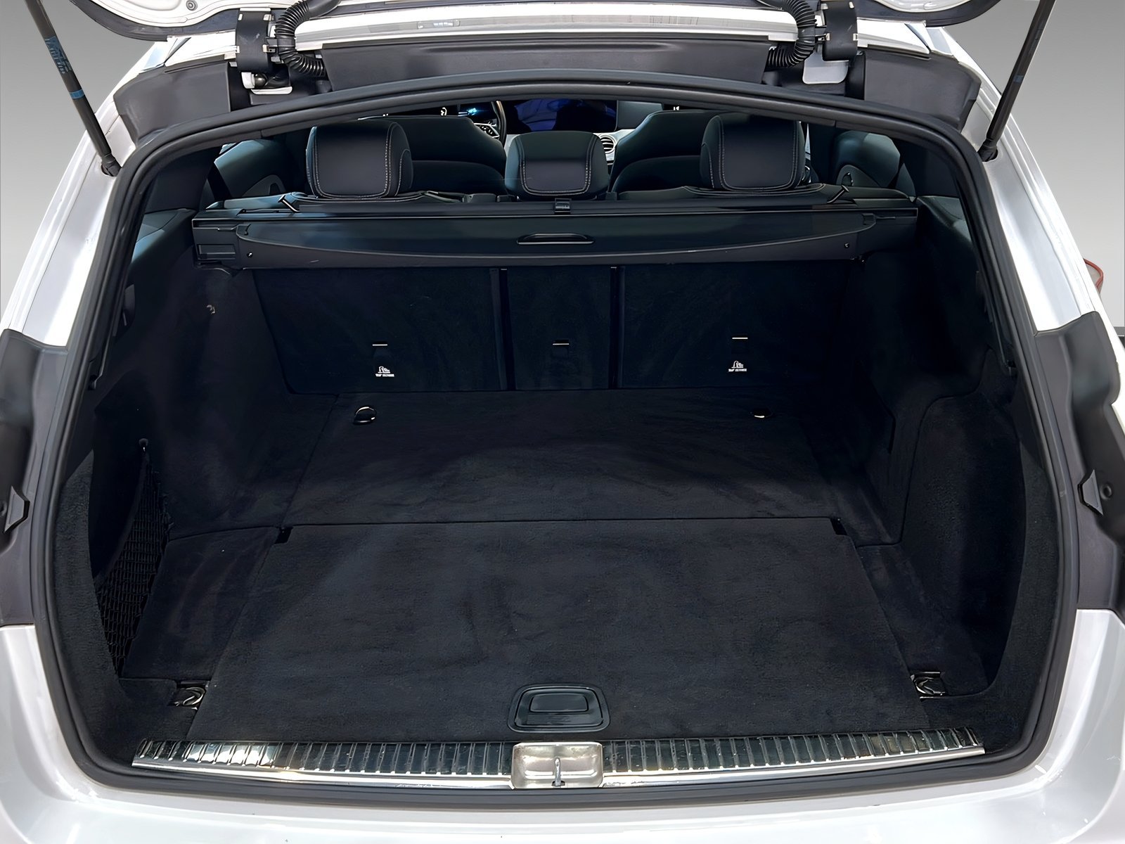 E 200 4M T AVANTGARDE+LED+DISTR+Kam+Pano+HuD+AHK Bild 8