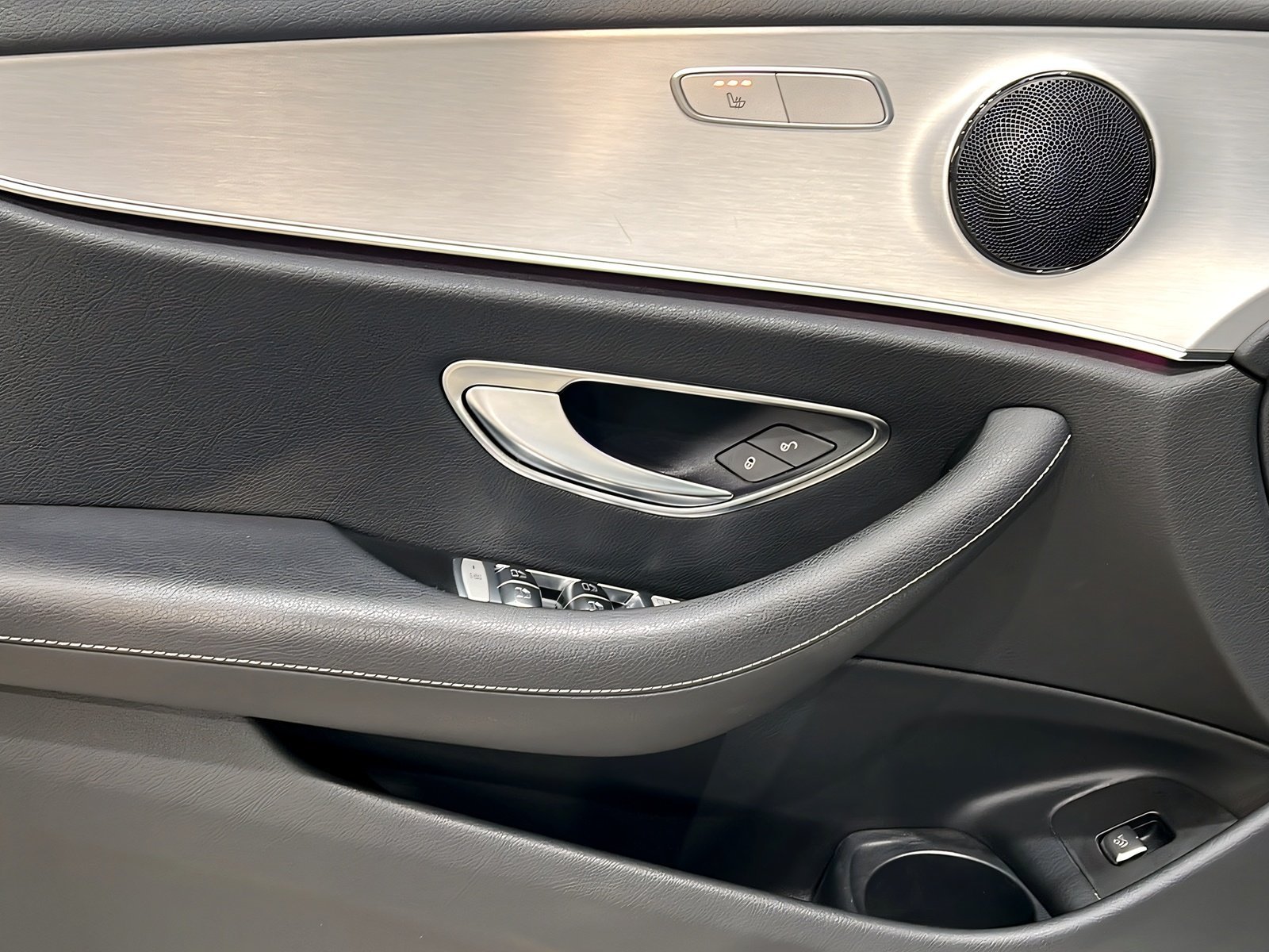 E 200 4M T AVANTGARDE+LED+DISTR+Kam+Pano+HuD+AHK Bild 14