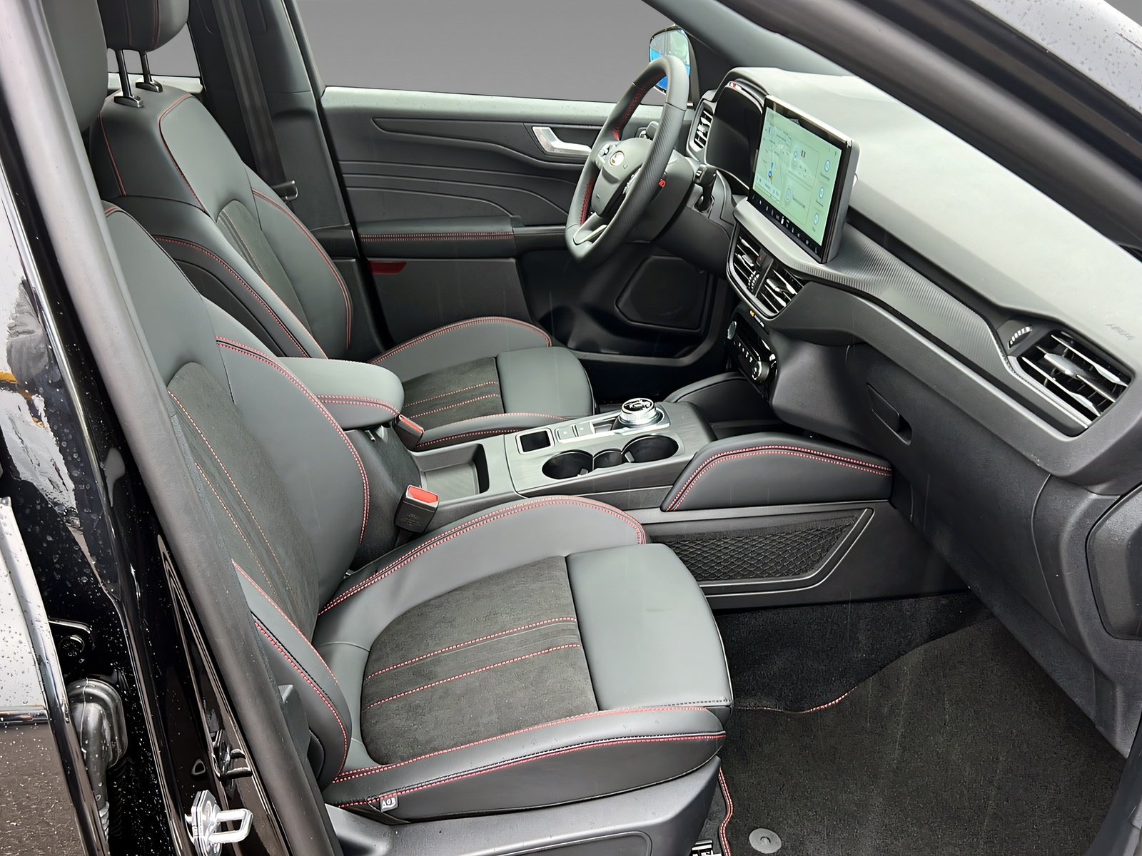 Kuga ST-Line X Bild 8