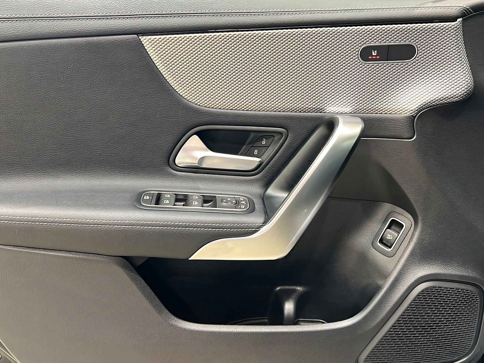 CLA 220 d 4M SB PROGRESSIVE+DISTRO+StHz+AHK+360° Bild 14