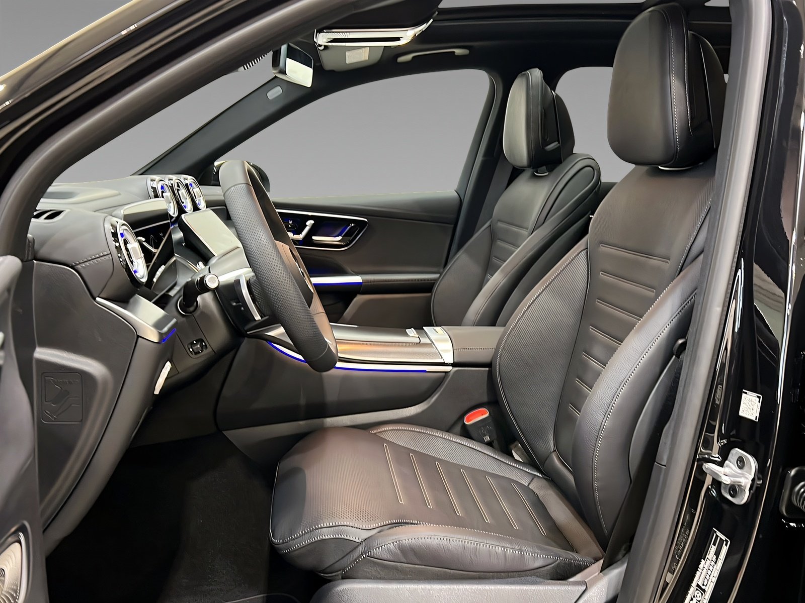 GLC 450d 4M AMG+DIST+NIGHT+Burm+StHz+HuD+AHK+360 Bild 8