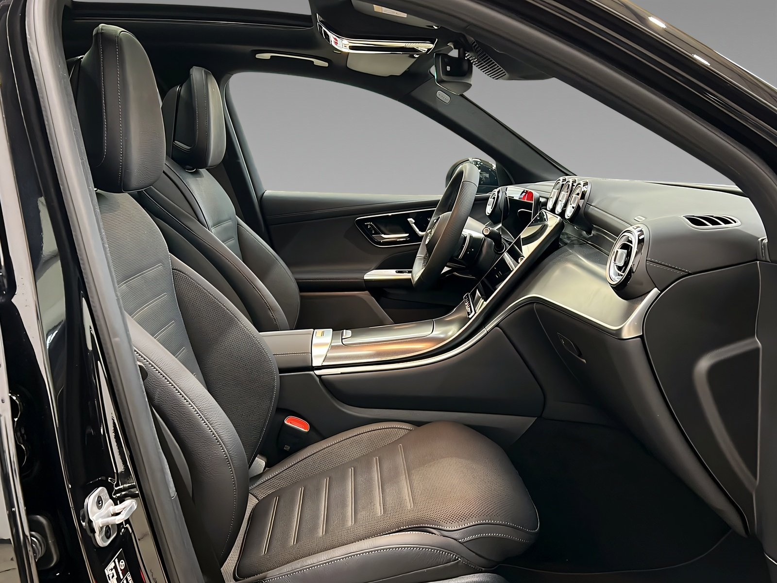 GLC 450d 4M AMG+DIST+NIGHT+Burm+StHz+HuD+AHK+360 Bild 14