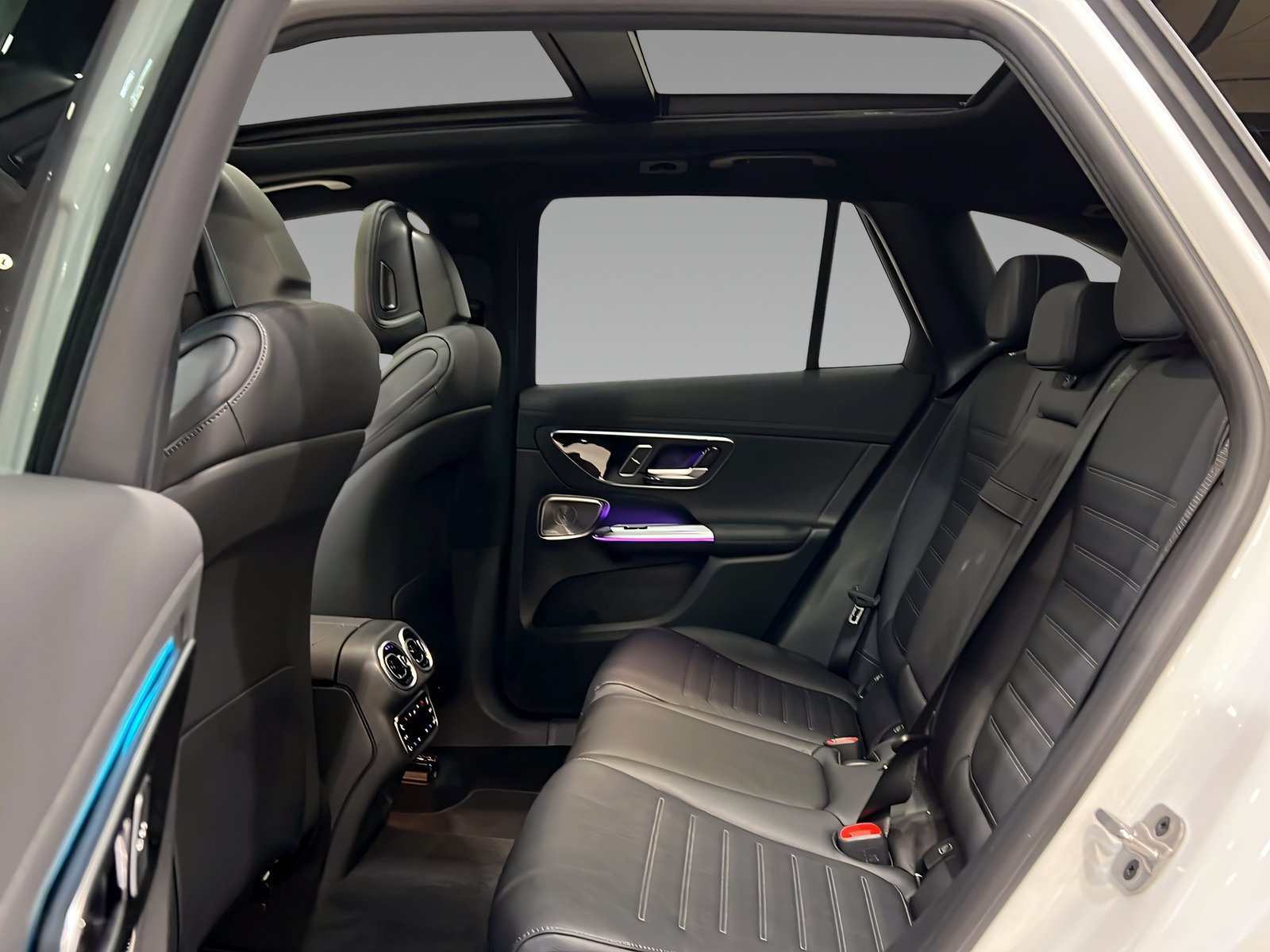 GLC 450 d 4M AMG+DISTRO+Burme+StHz+HuD+AHK+360° Bild 10