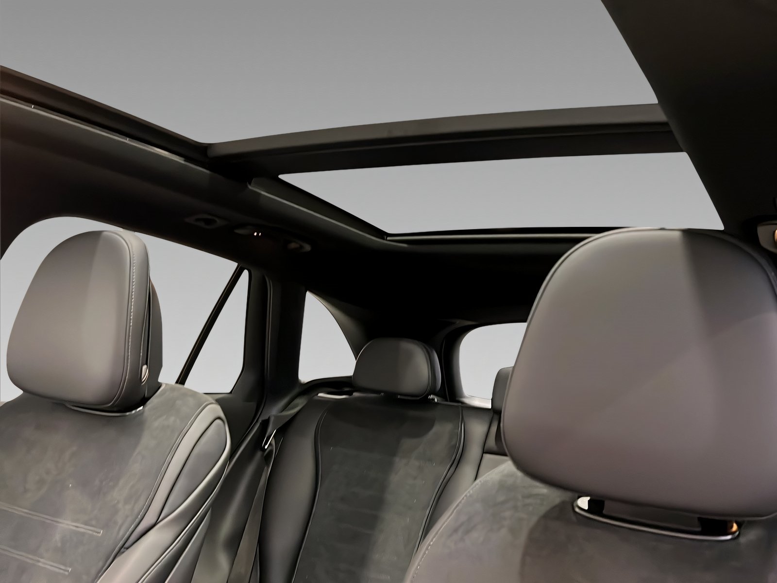 GLC 450d 4M AMG+DIGITAL+DISTR+Burme+HuD+AHK+360 Bild 14