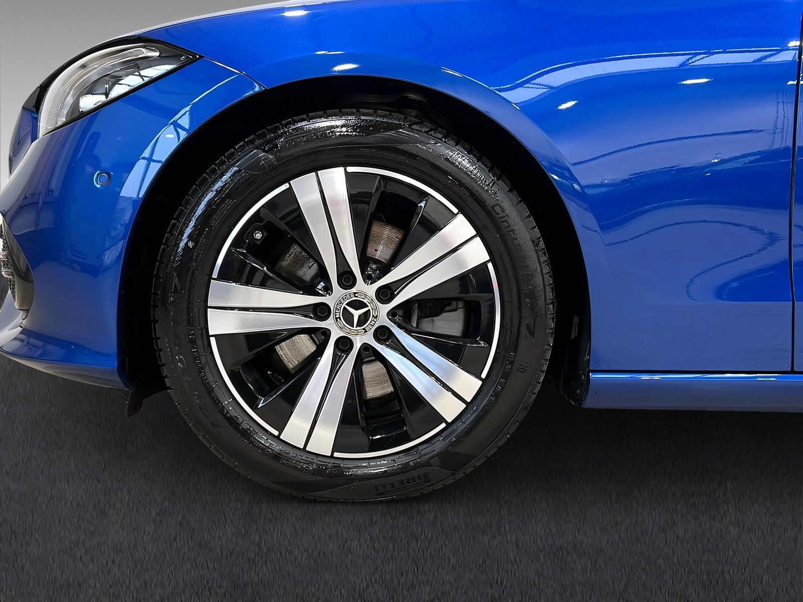 C 220 d T AVANTGARDE+LED+DISTR+Ambiente+AHK+360° Bild 4