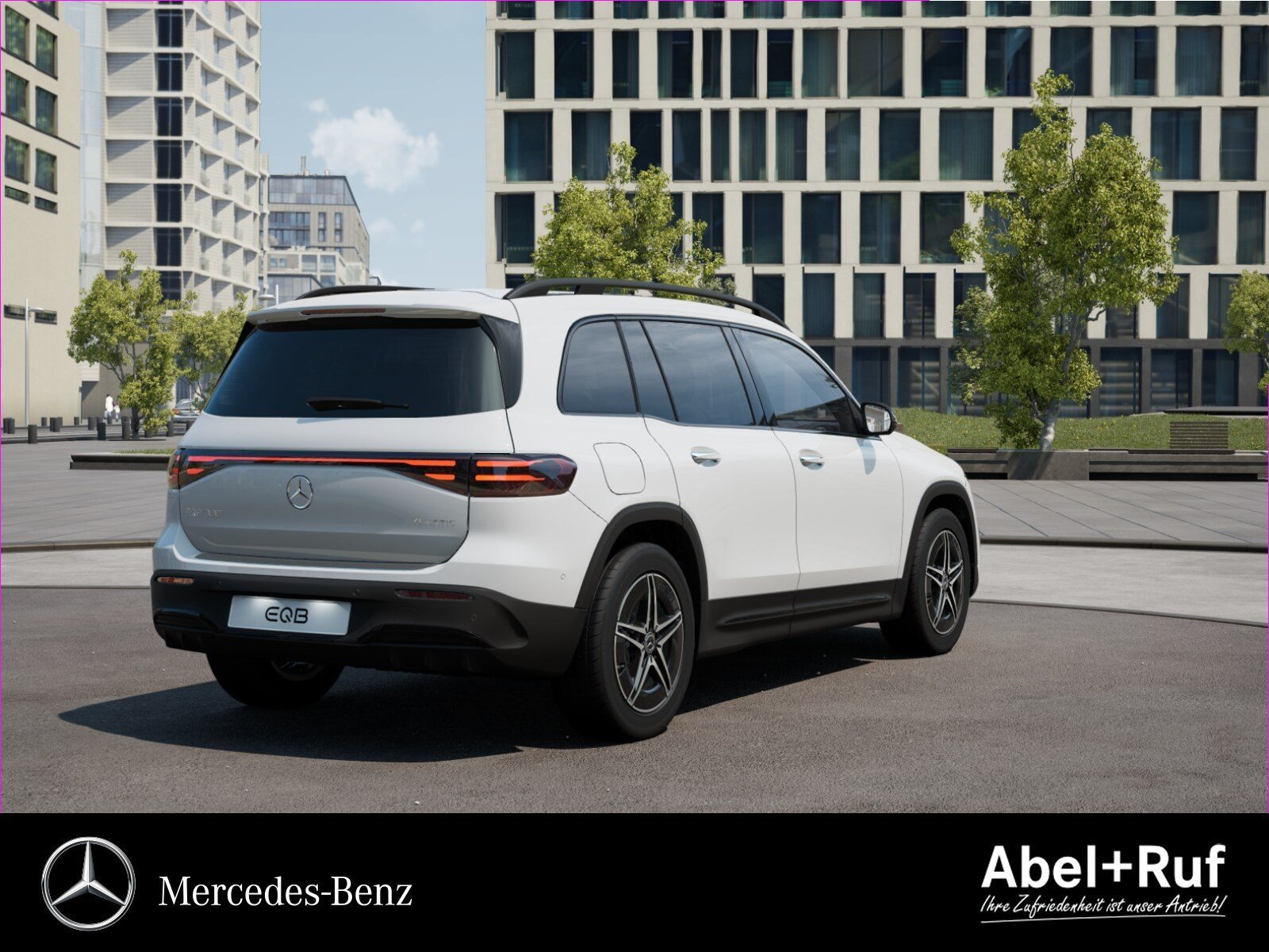 EQB 300 4M AMG+NIGHT+Burmester+Memo+LrHz+HuD+360 Bild 4