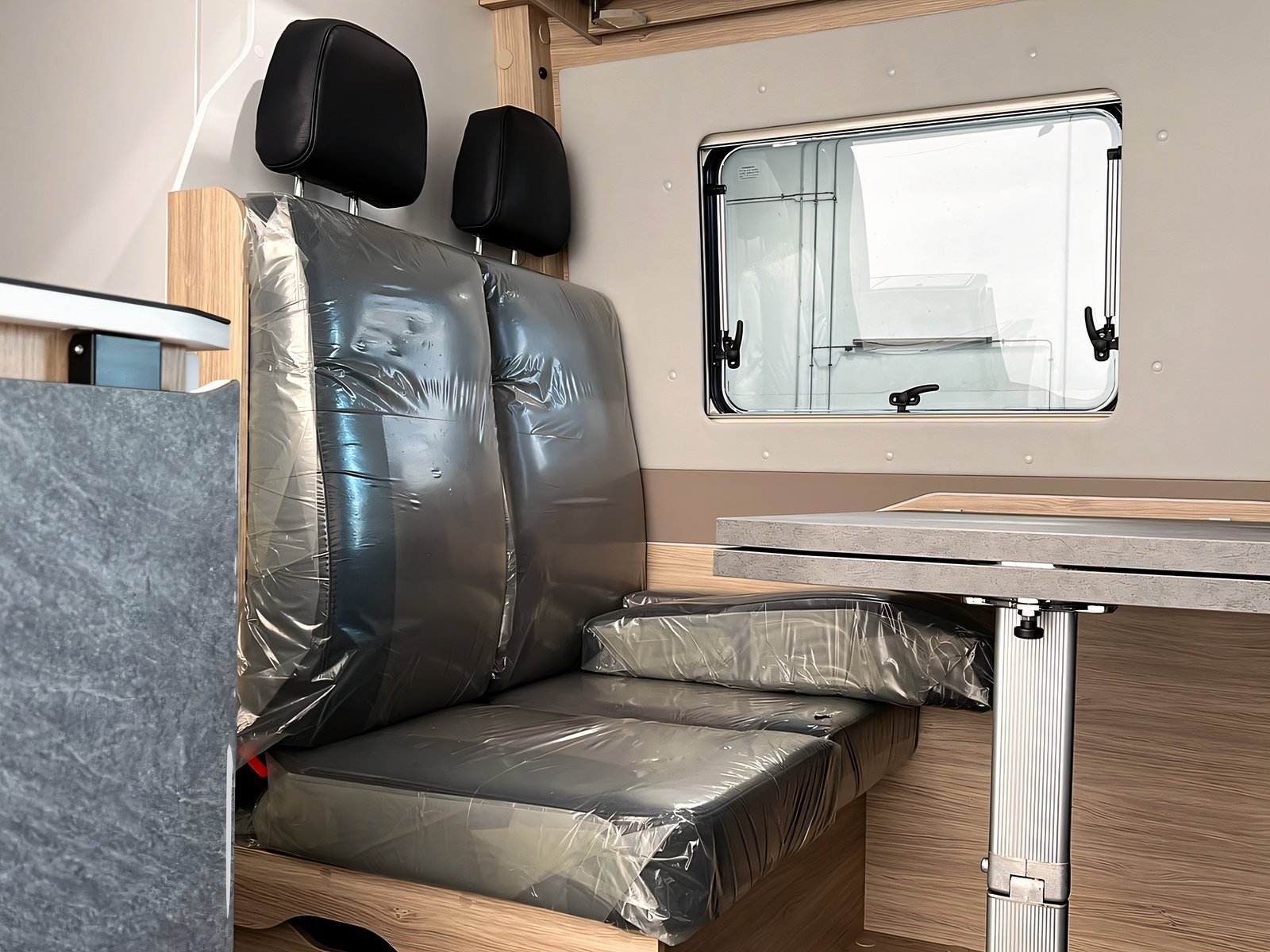 Frankia Yucon K-Peak 7.0 GD 4x4 4,1t Markise+Bad Bild 10