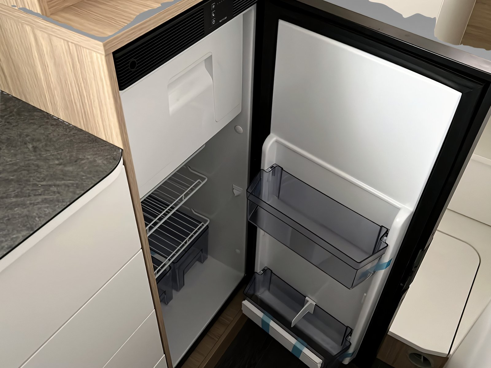 Frankia Yucon K-Peak 7.0 GD 4x4 4,1t Markise+Bad Bild 18