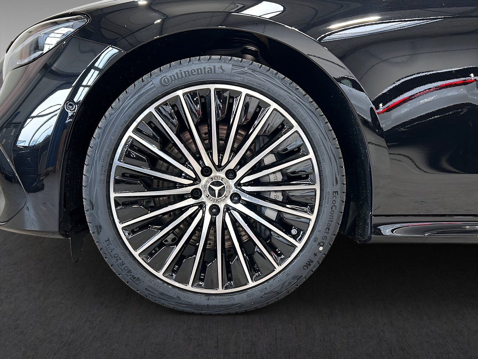 E 450 d 4M T AMG+DISTRO+NIGHT+Burme+HuD+AHK+360° Bild 7
