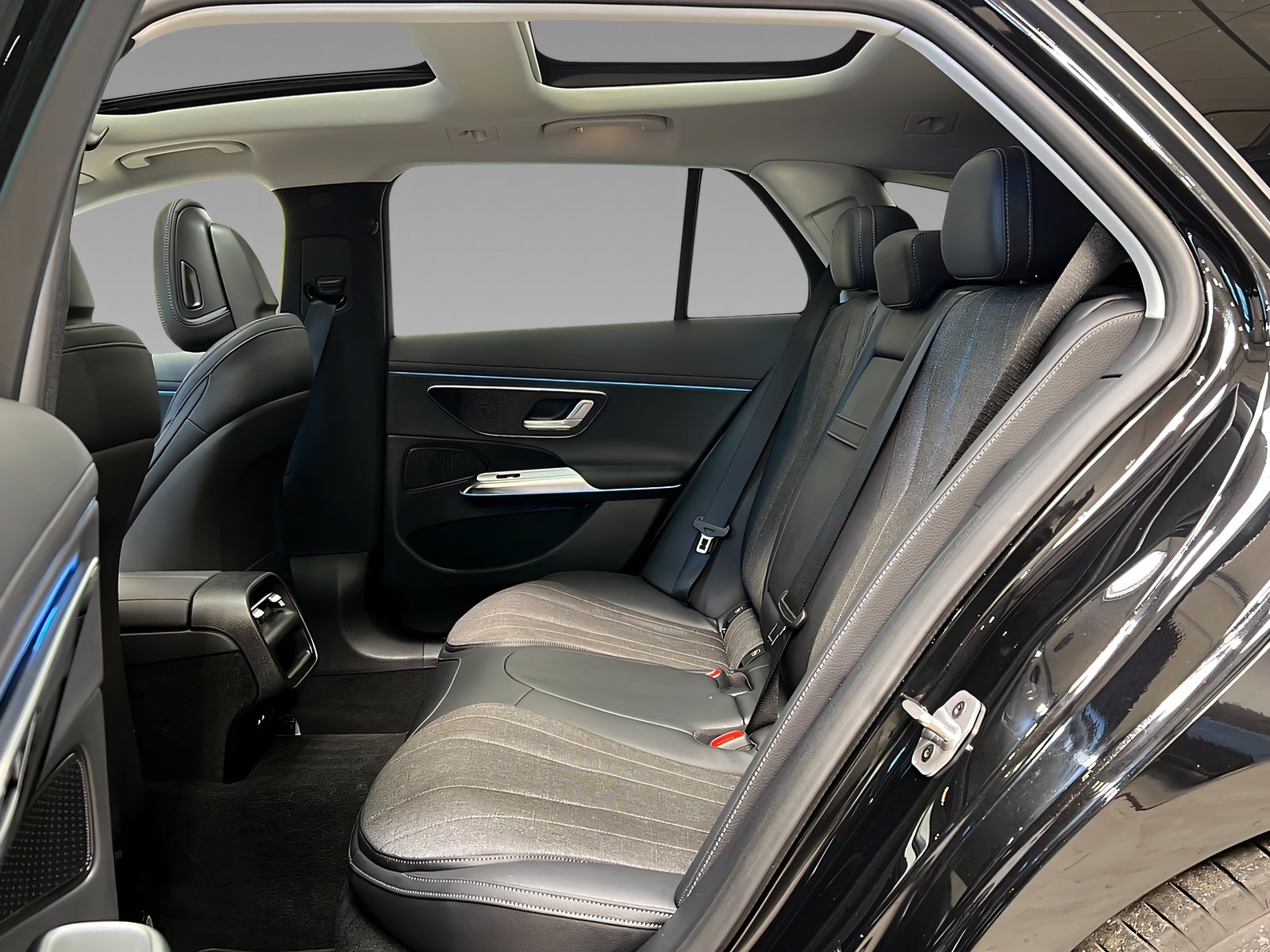 E 220 d T AVANTGARDE+DIGITAL+DISTR+Memo+Pano+360 Bild 10