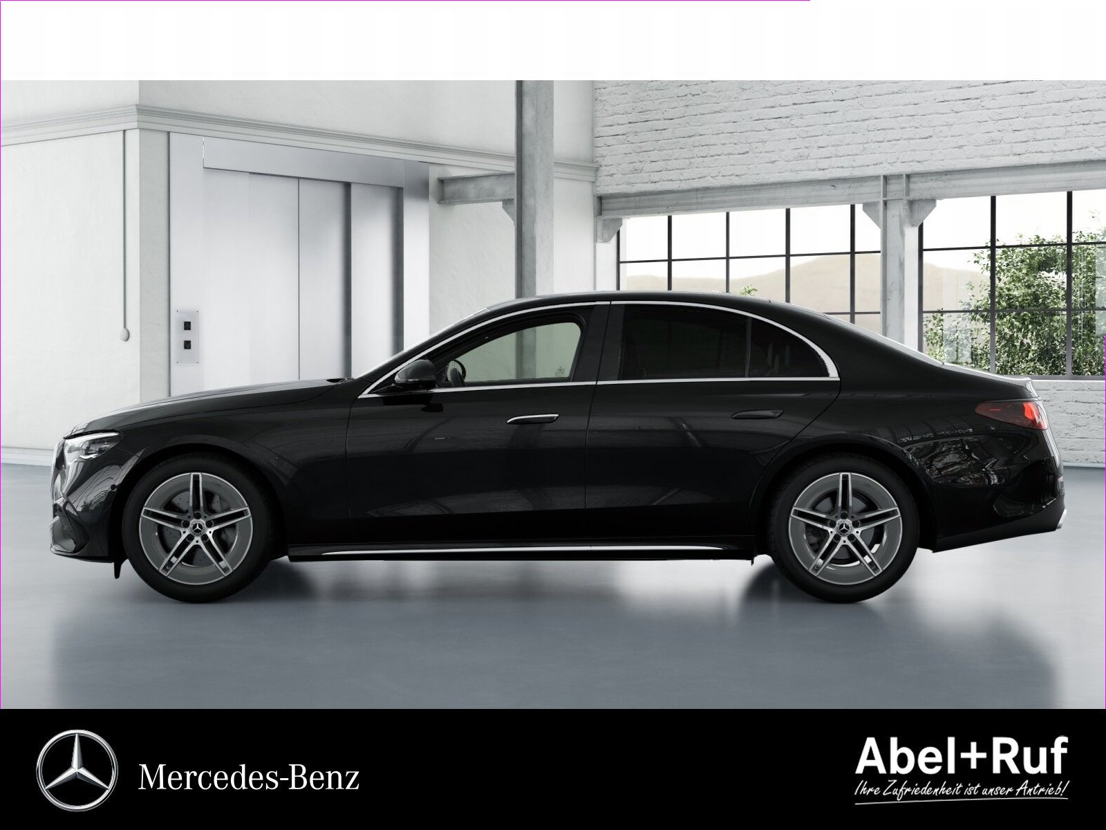 E 220 d AMG+DIGITAL+SUPERSCREEN+Burme+Memo+360° Bild 3