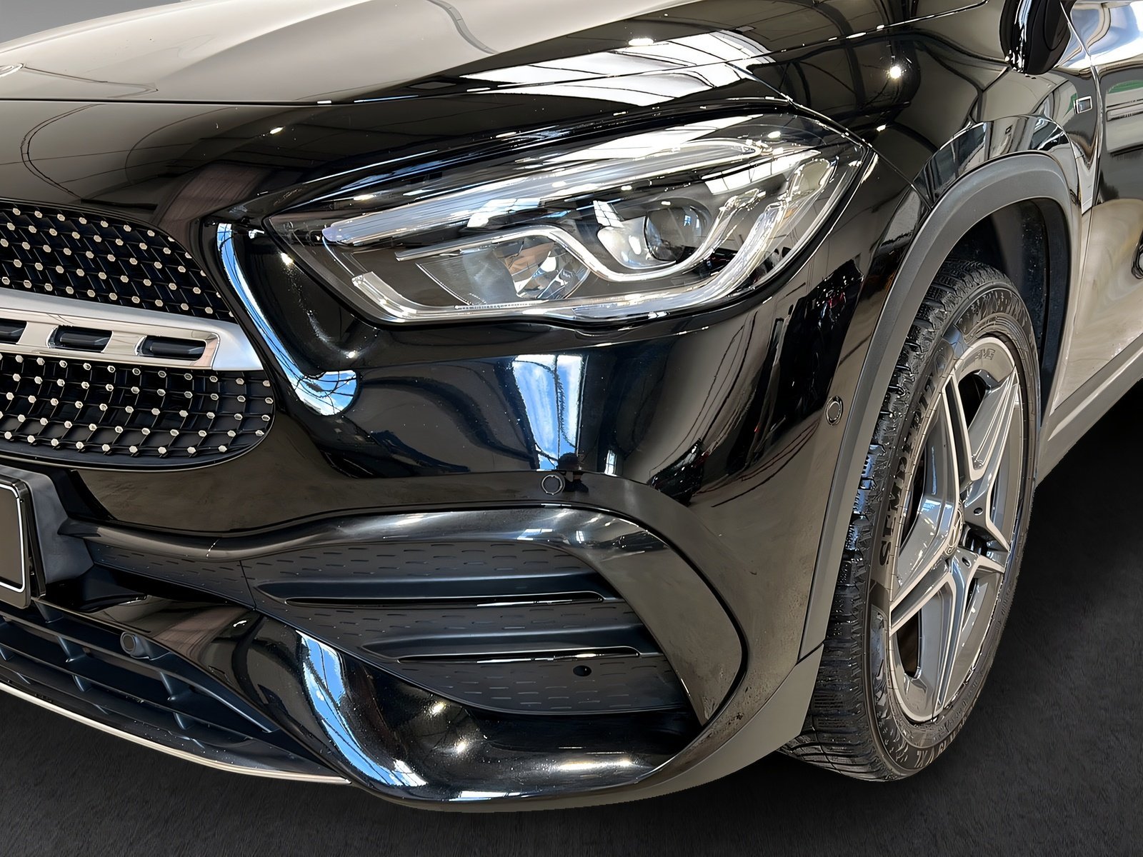 GLA 250 e AMG+LED+DISTRO+Kamera+CarPlay+TotW+DAB Bild 3