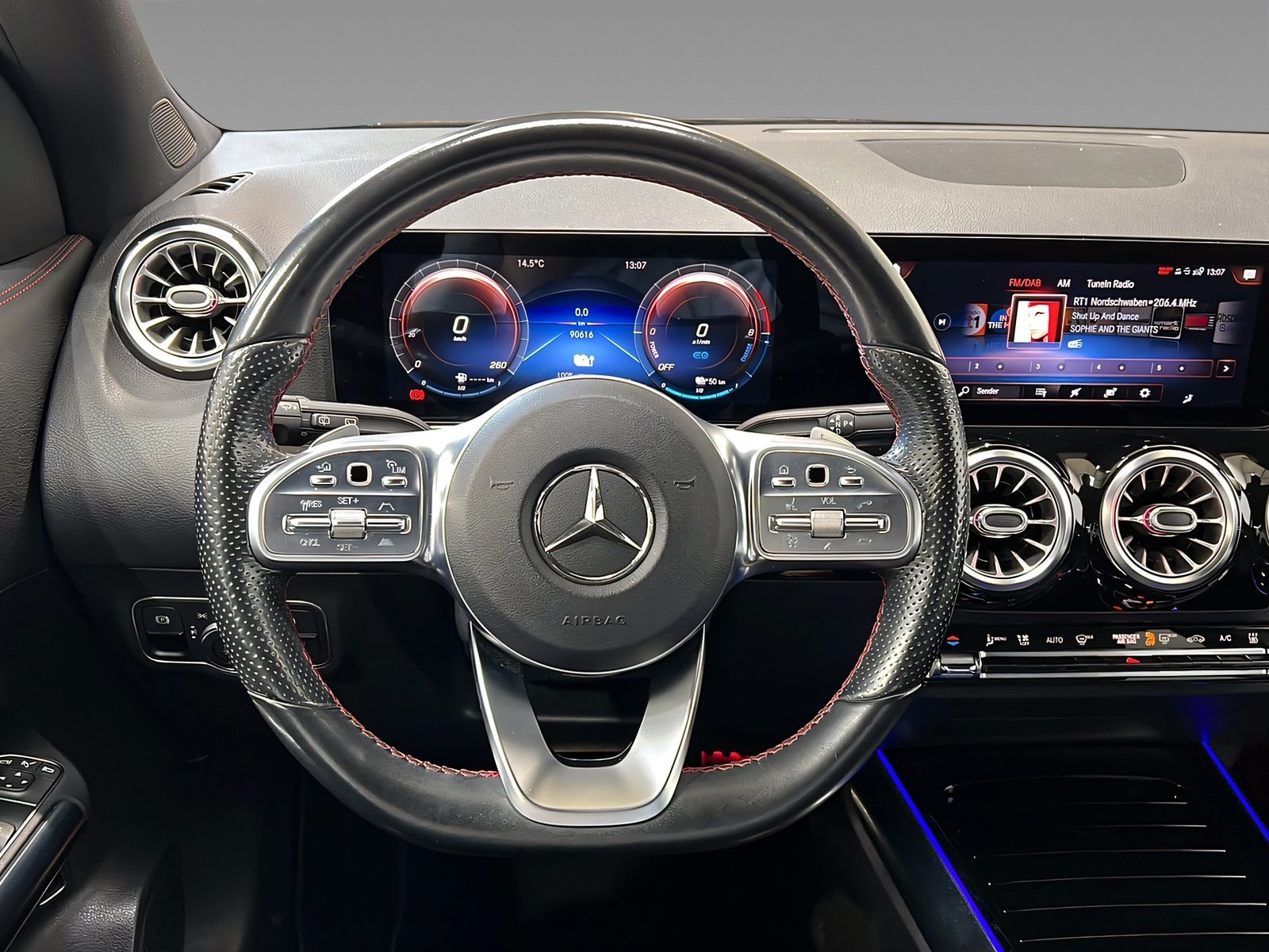 GLA 250 e AMG+LED+DISTRO+Kamera+CarPlay+TotW+DAB Bild 14