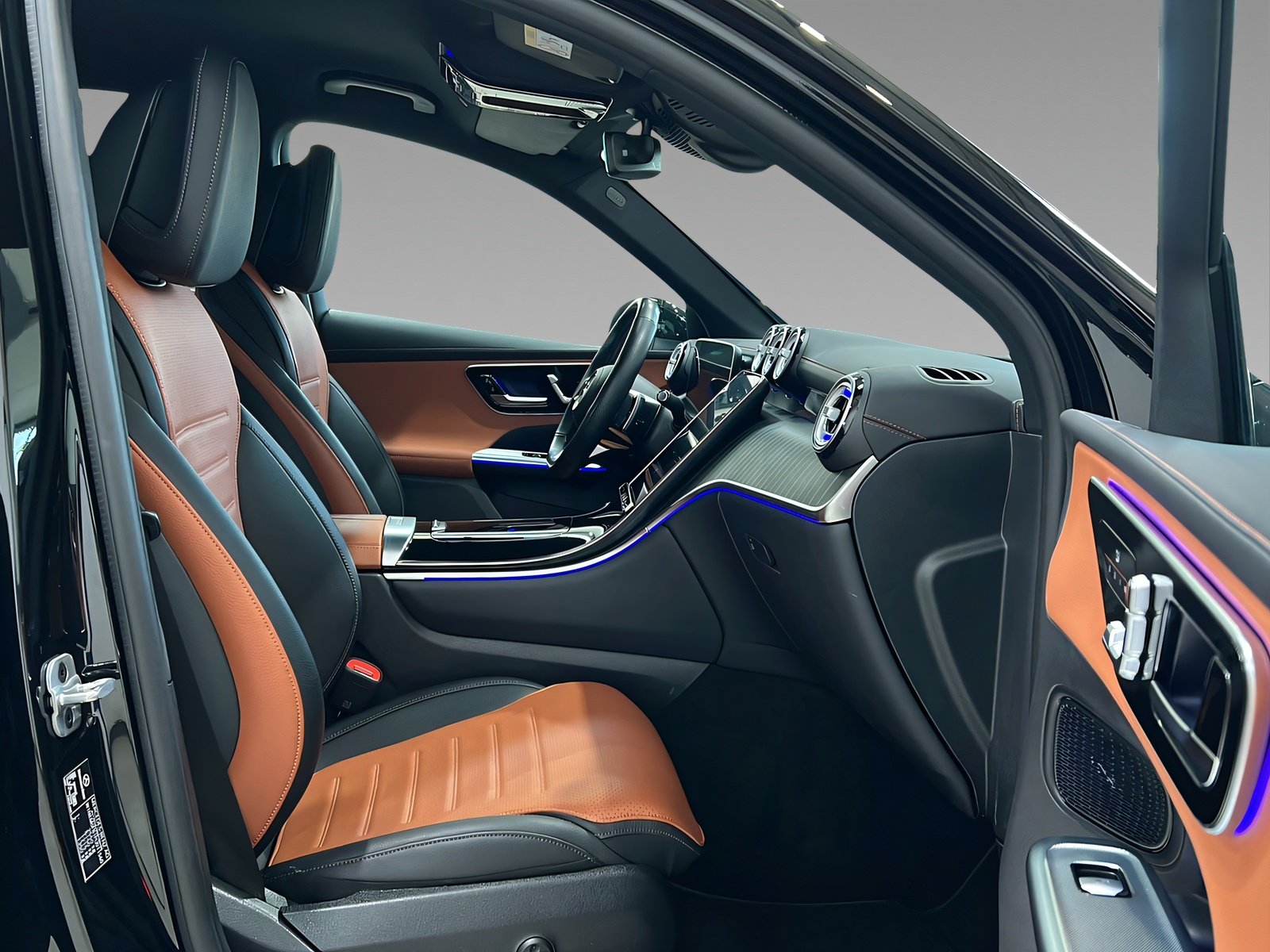 GLC 220 d 4M AMG+DIGITAL+DISTR+Memo+LrHz+AHK+360 Bild 12