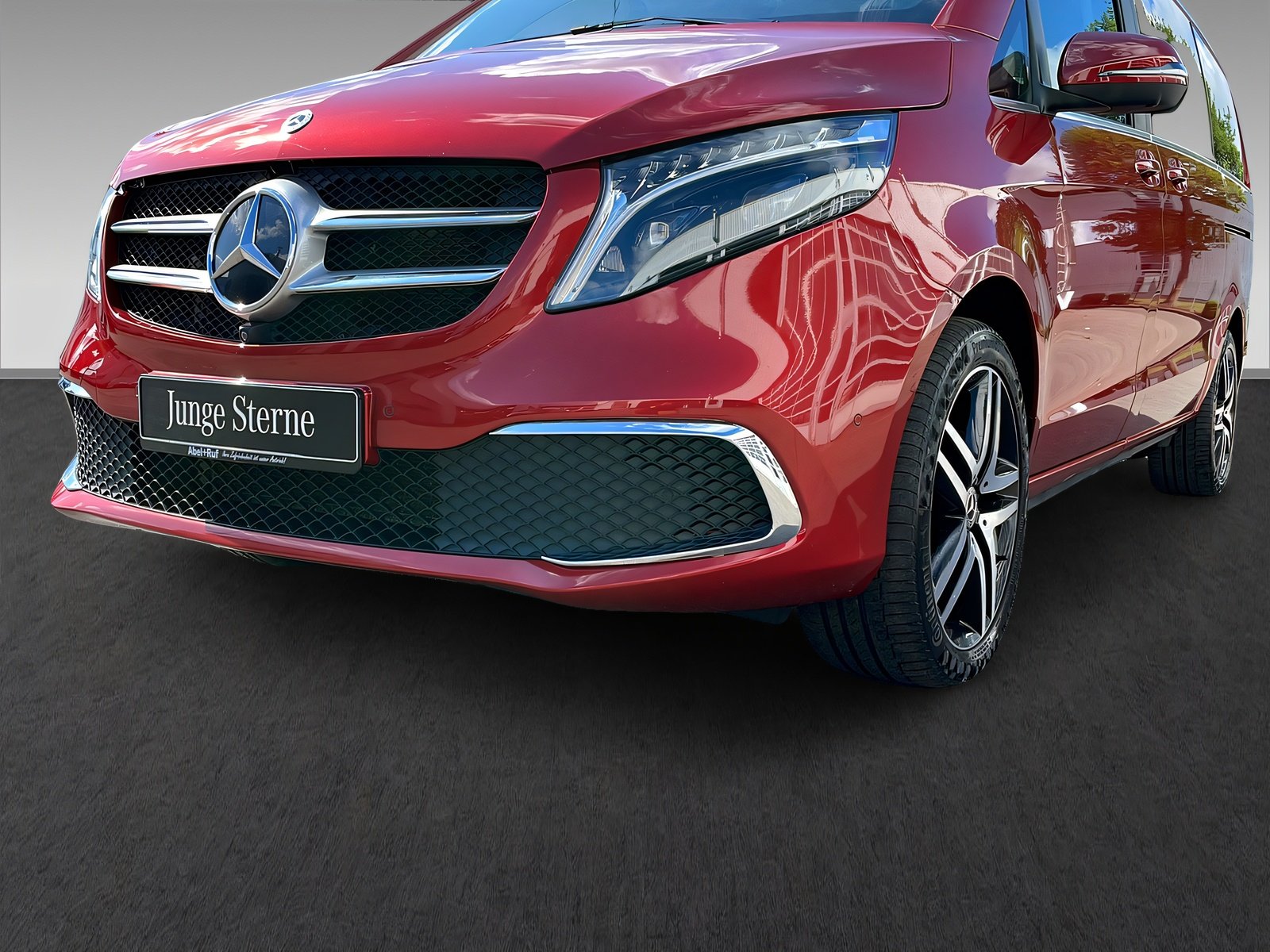 V 300 d 4M EDITION Lang AVANTGARDE+DISTR+AHK+360 Bild 3