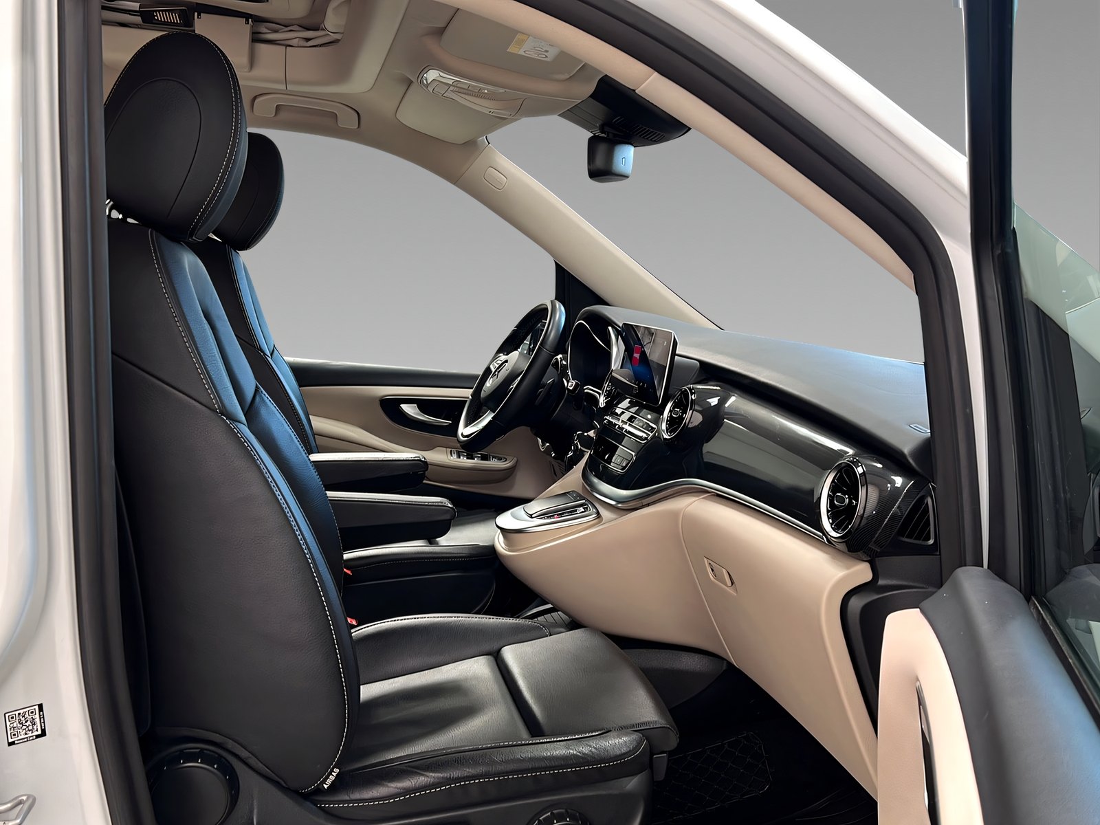 Marco Polo 300 d 4M AMG+LED+DISTR+NIGHT+AHK+360° Bild 12