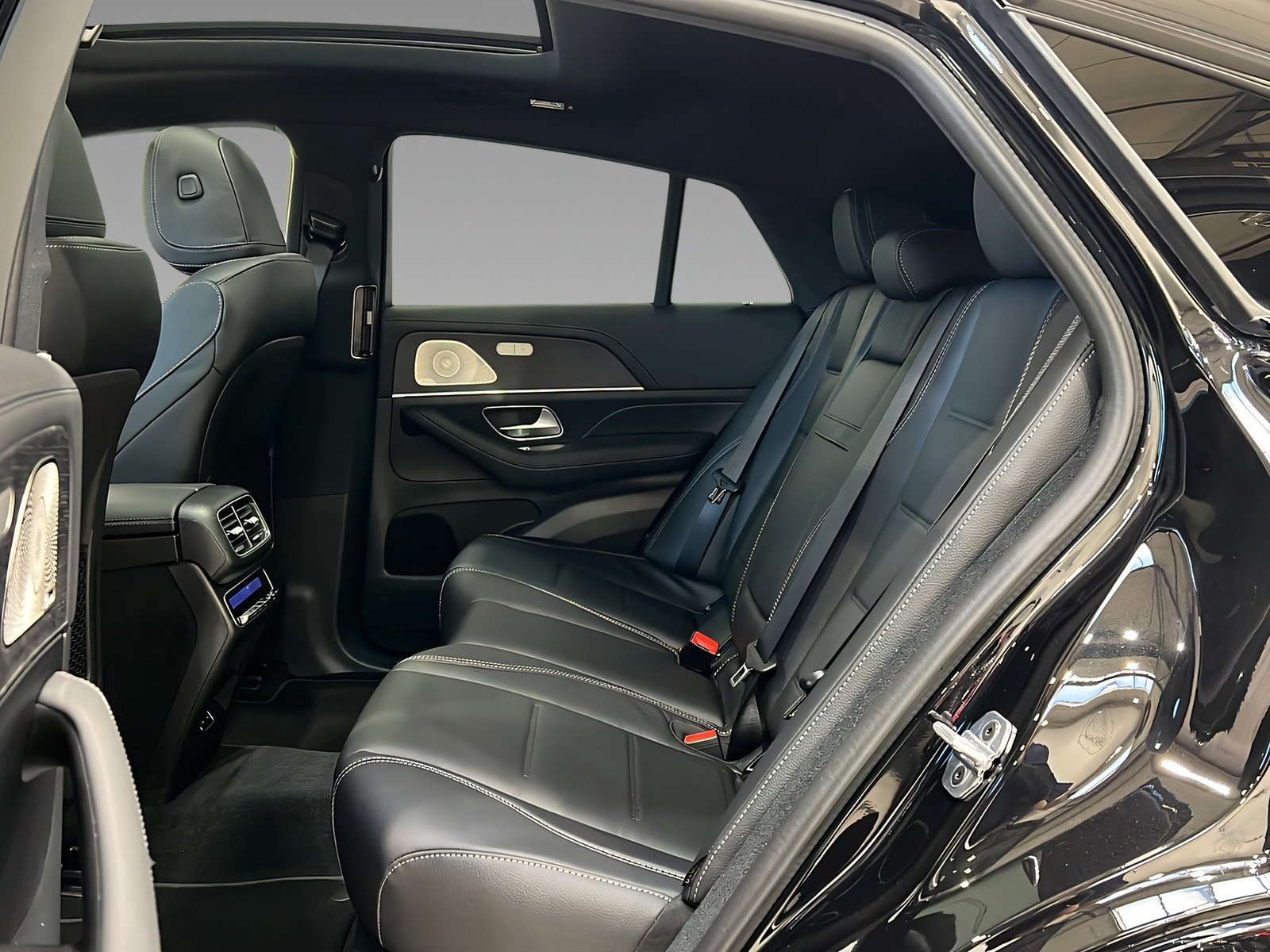 GLE 450 d 4M Coupé AMG+DISTR+Burme+HuD+AHK+360° Bild 9