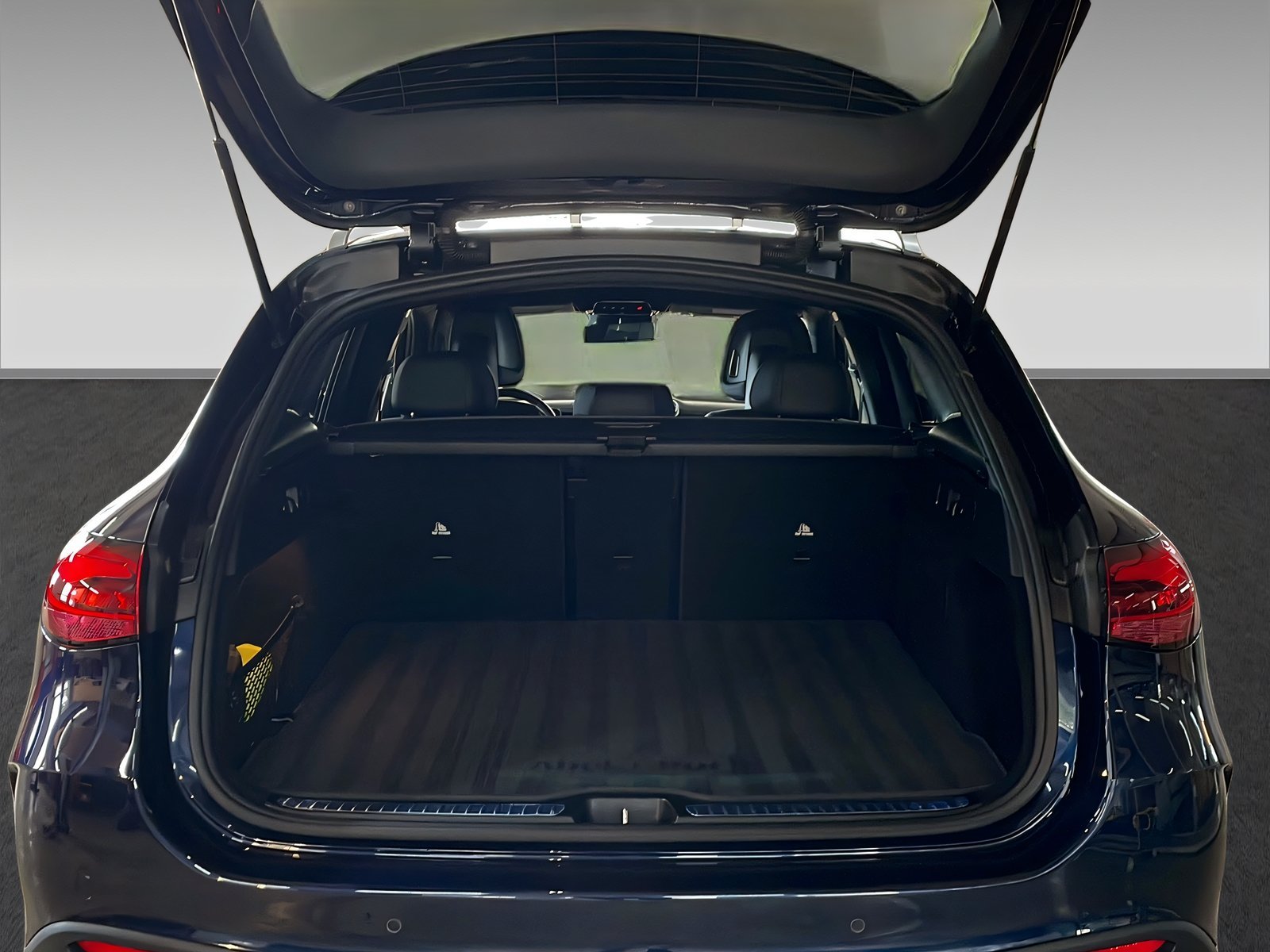 GLC 220 d 4M AMG+DIGITAL+NIGHT+Memo+TotW+AHK+360 Bild 8