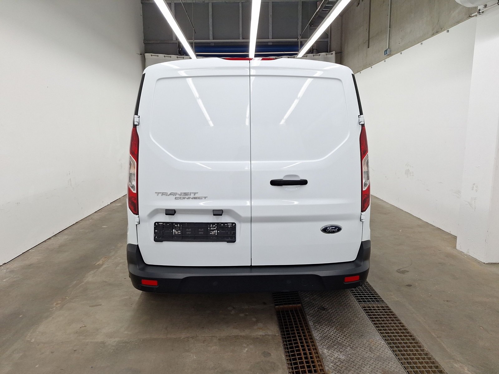 Transit Connect Kasten Trend Tot-Winkel+PDC Bild 5