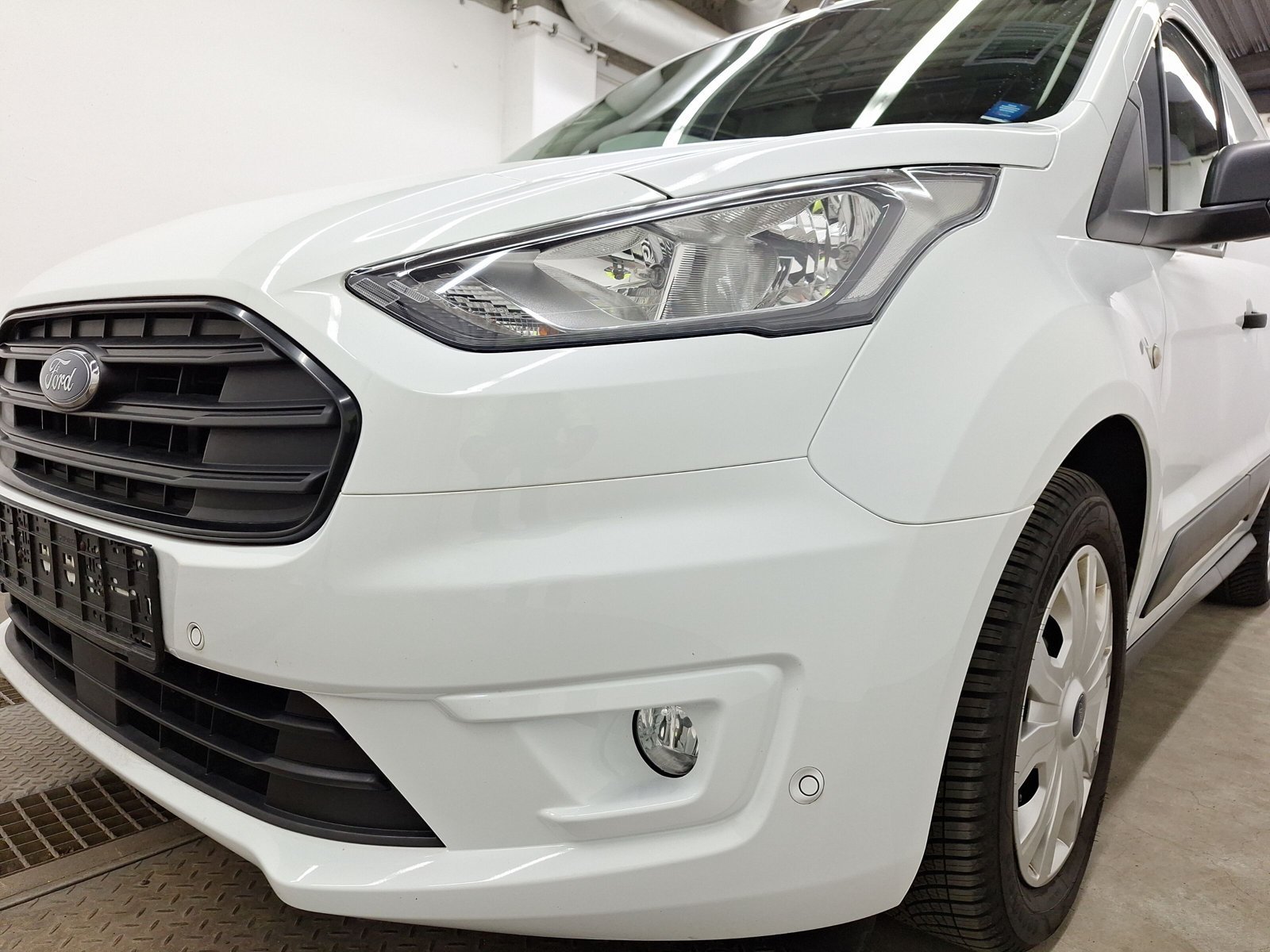 Transit Connect Kasten Trend Tot-Winkel+PDC Bild 14