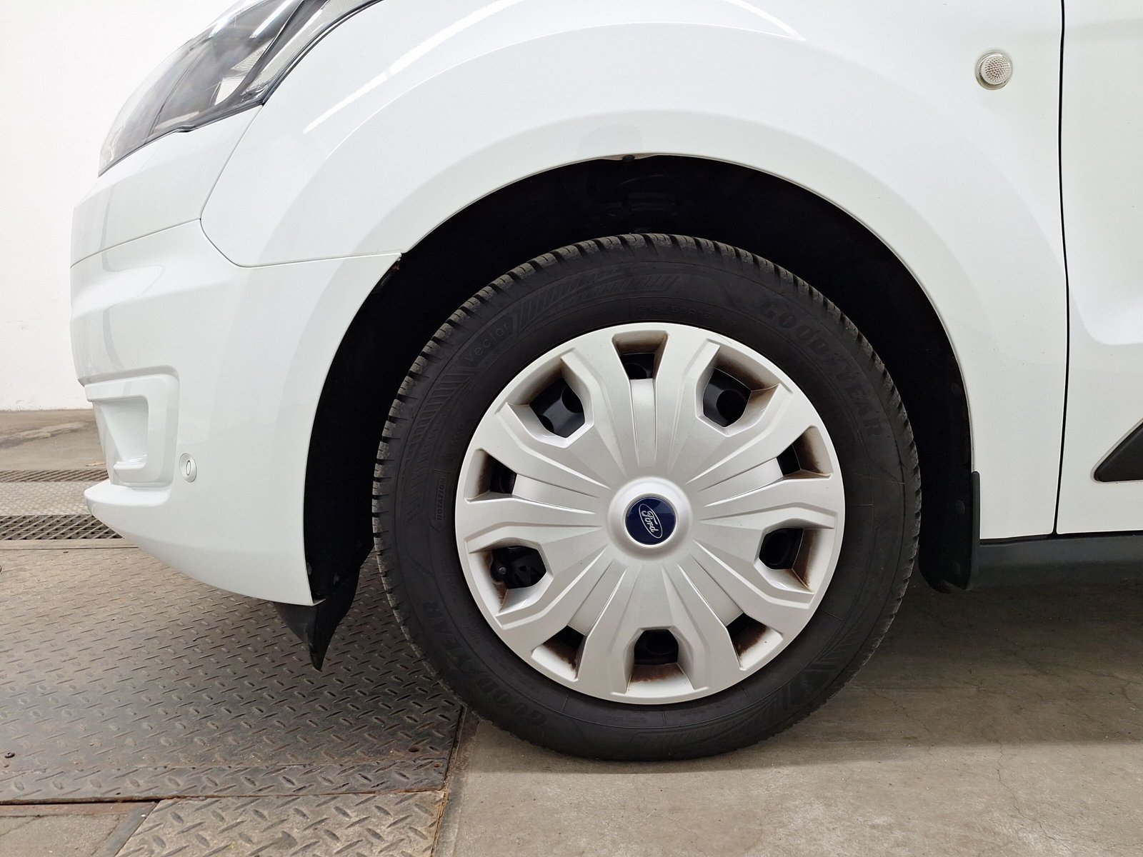 Transit Connect Kasten Trend Tot-Winkel+PDC Bild 15