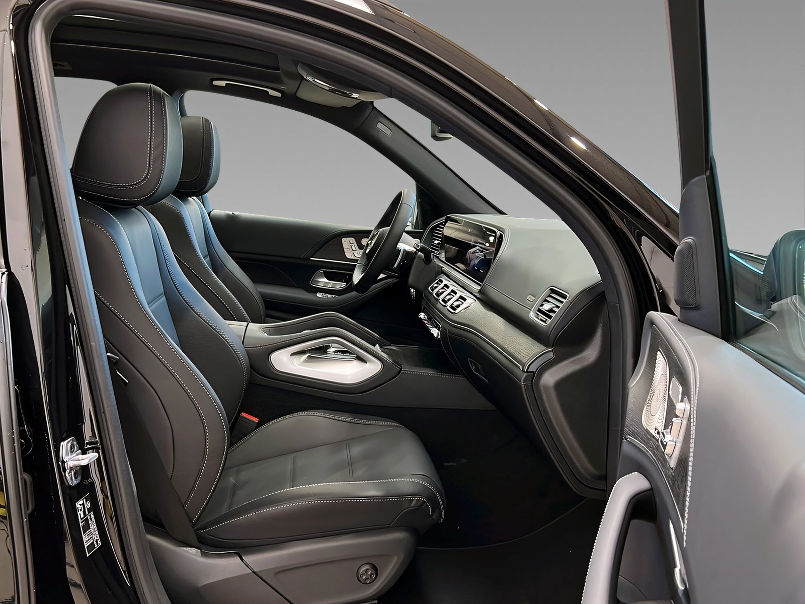 GLE 450 d 4M AMG+DIST+Burm+Memo+StHz+HuD+AHK+360 Bild 14