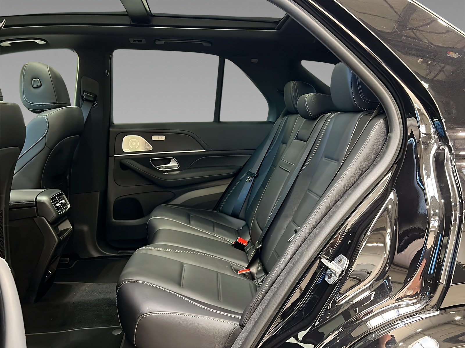 GLE 450d 4M AMG+DIST+NIGHT+Burm+StHz+HuD+AHK+360 Bild 9