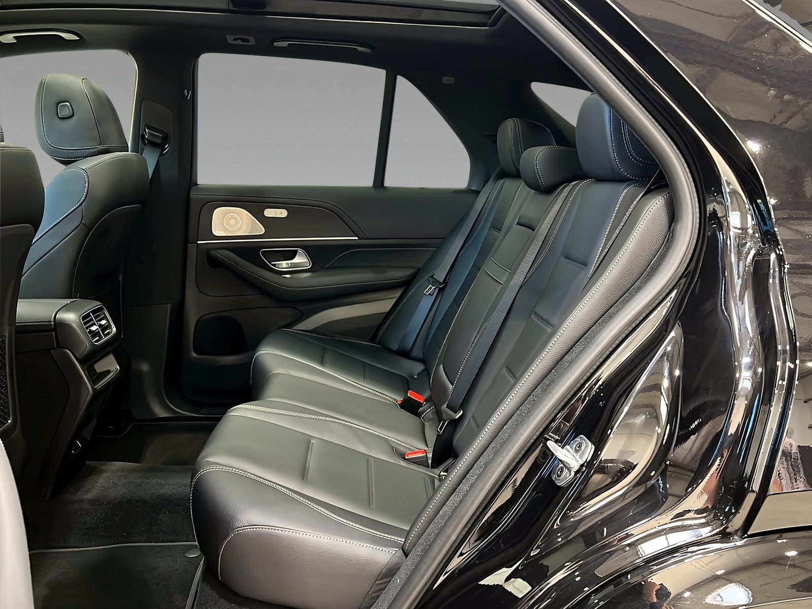 GLE 450d 4M AMG+DIST+NIGHT+Burm+StHz+HuD+AHK+360 Bild 9