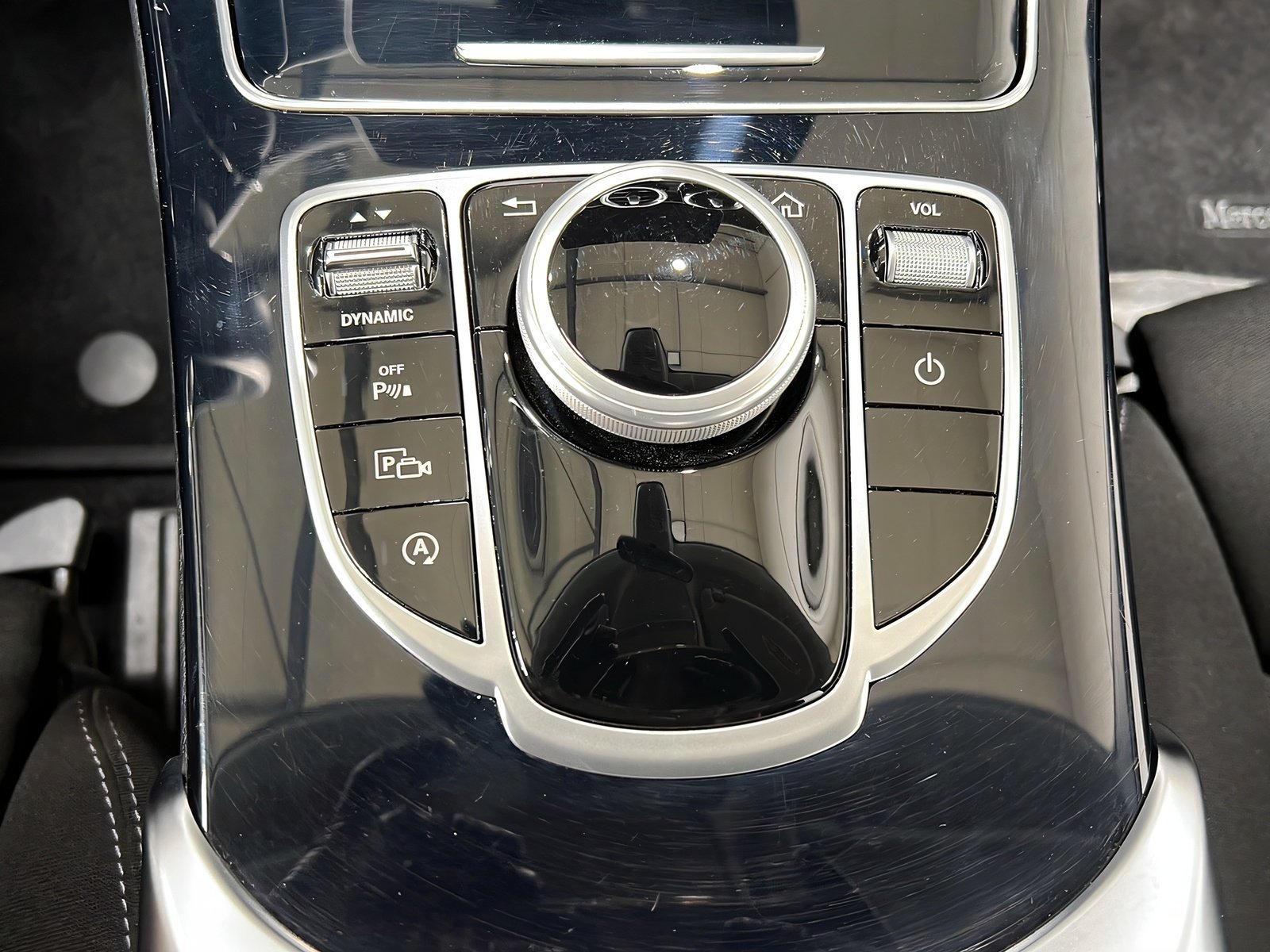 C 300 AVANTGARDE+LED+PARKTRONIC+Ambiente+Carplay Bild 15