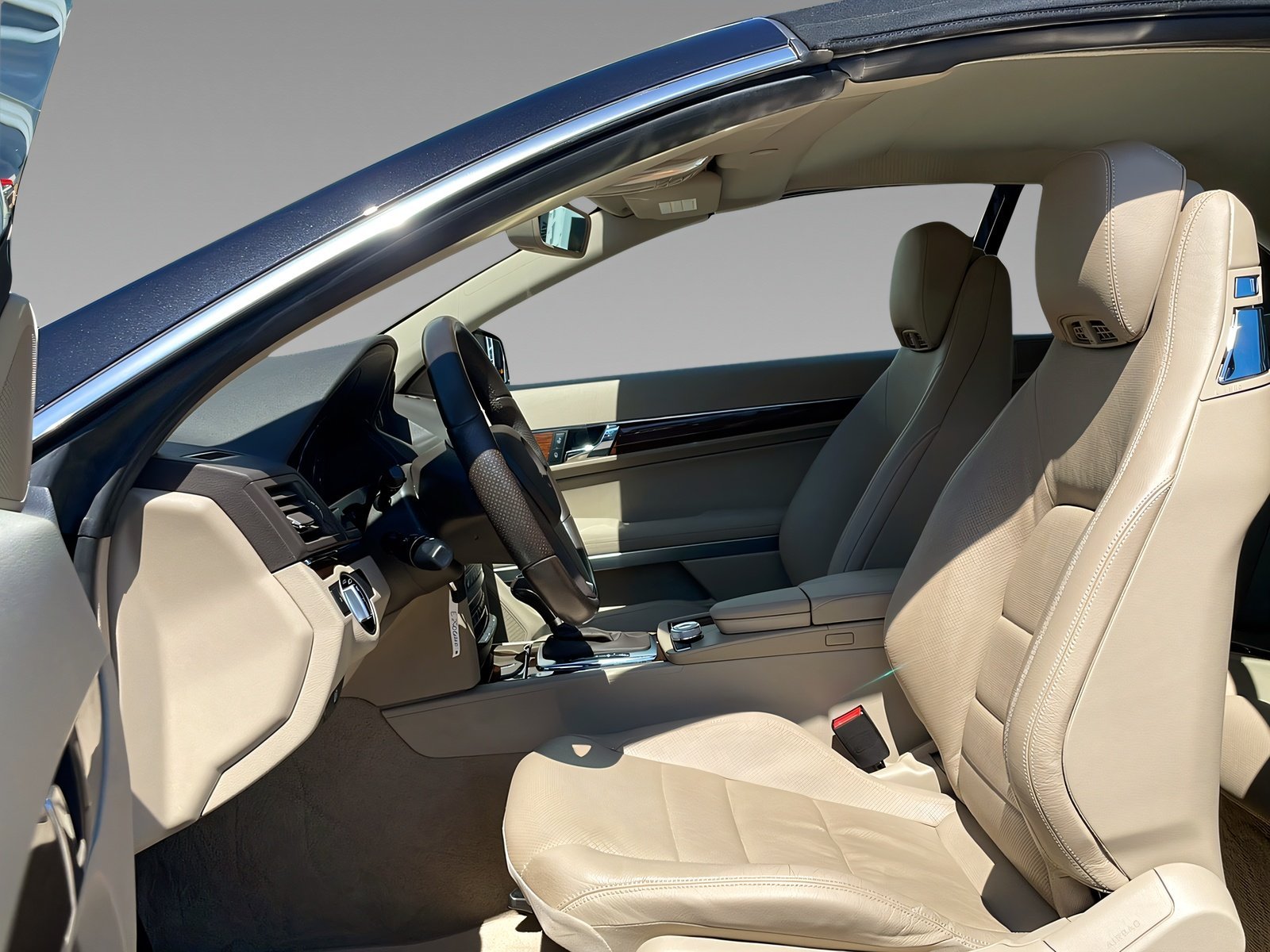 E 250 Cabrio DISTR+Kam+MemSitze+VK im Auftrag Bild 9