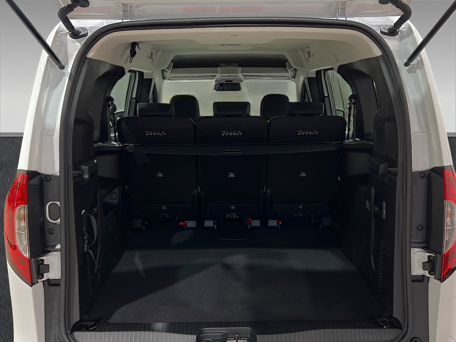 eCitan Tourer PRO Lang MBUX+Kam+Tempo+TotW+LrHz Bild 6