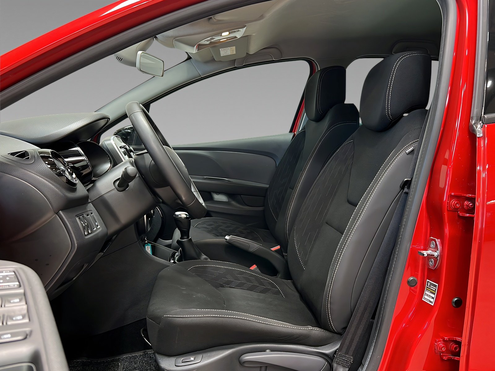 Clio IV Limited DeLuxe+Tempomat+Navi+SHz+PDC+DAB Bild 9