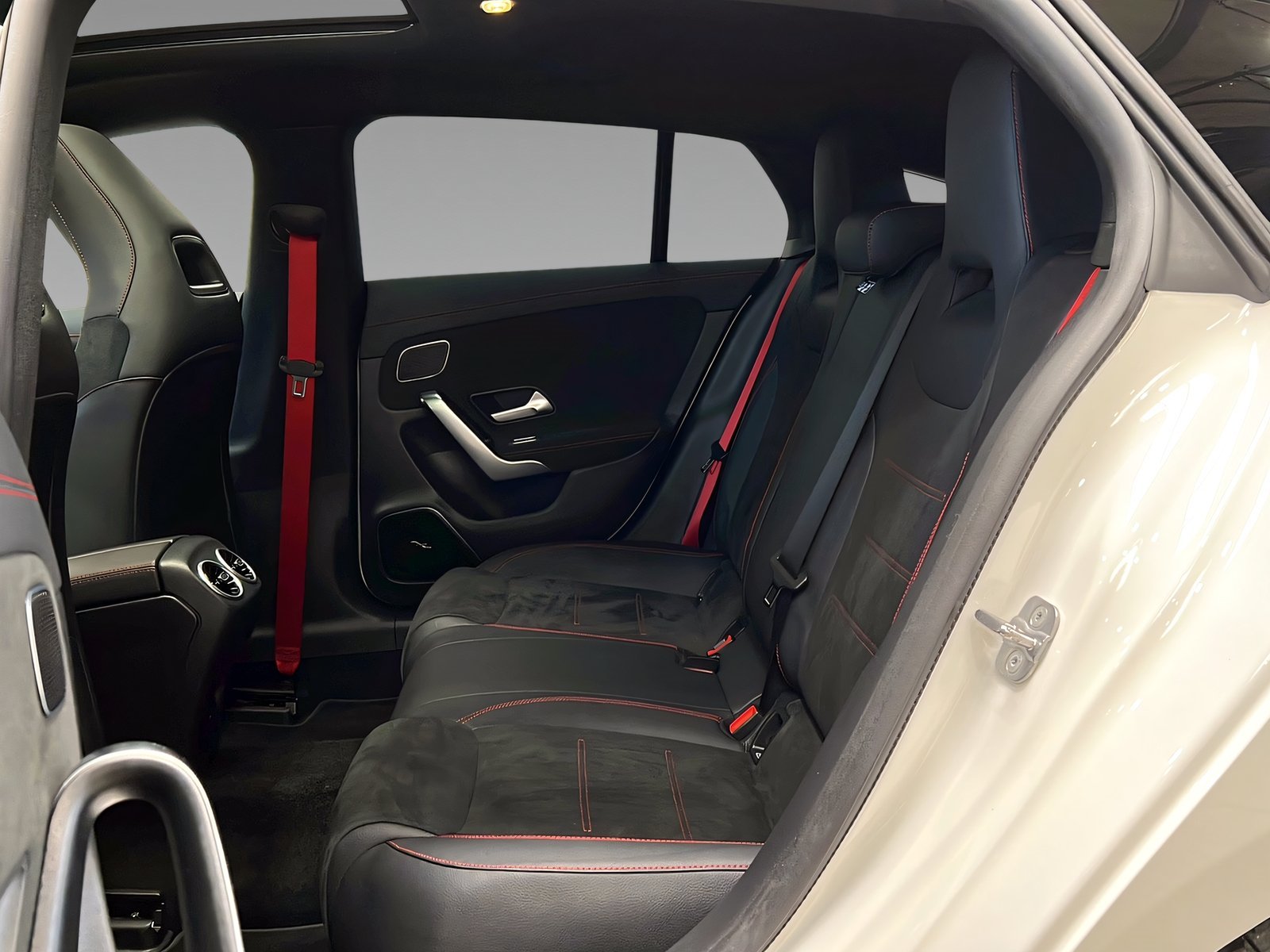 CLA 35 4MATIC SB Standhzg+Panoram+Distronic+360° Bild 10