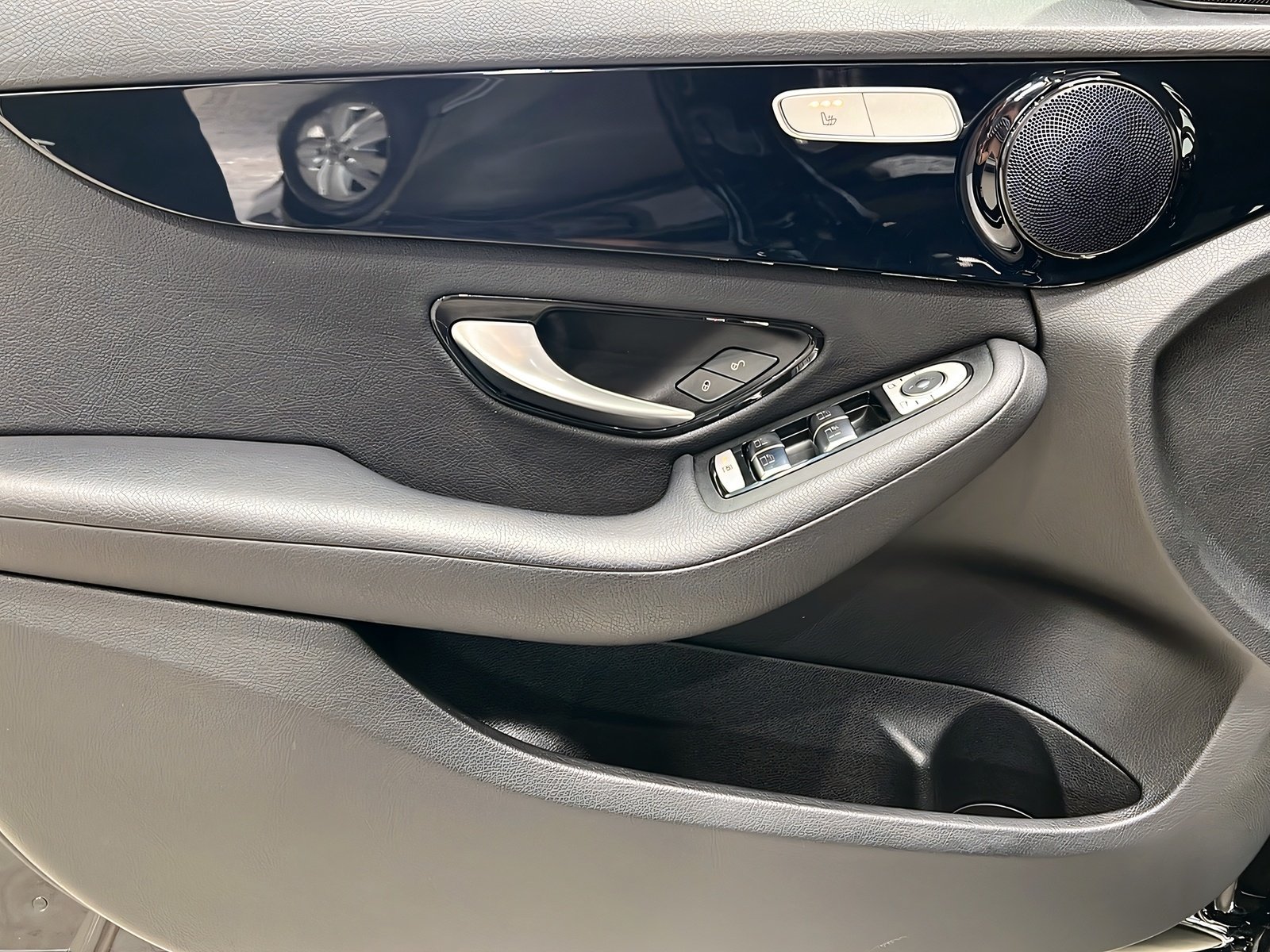 C 300 AVANTGARDE+LED+PARKTRONIC+CarPlay+SHz Bild 13