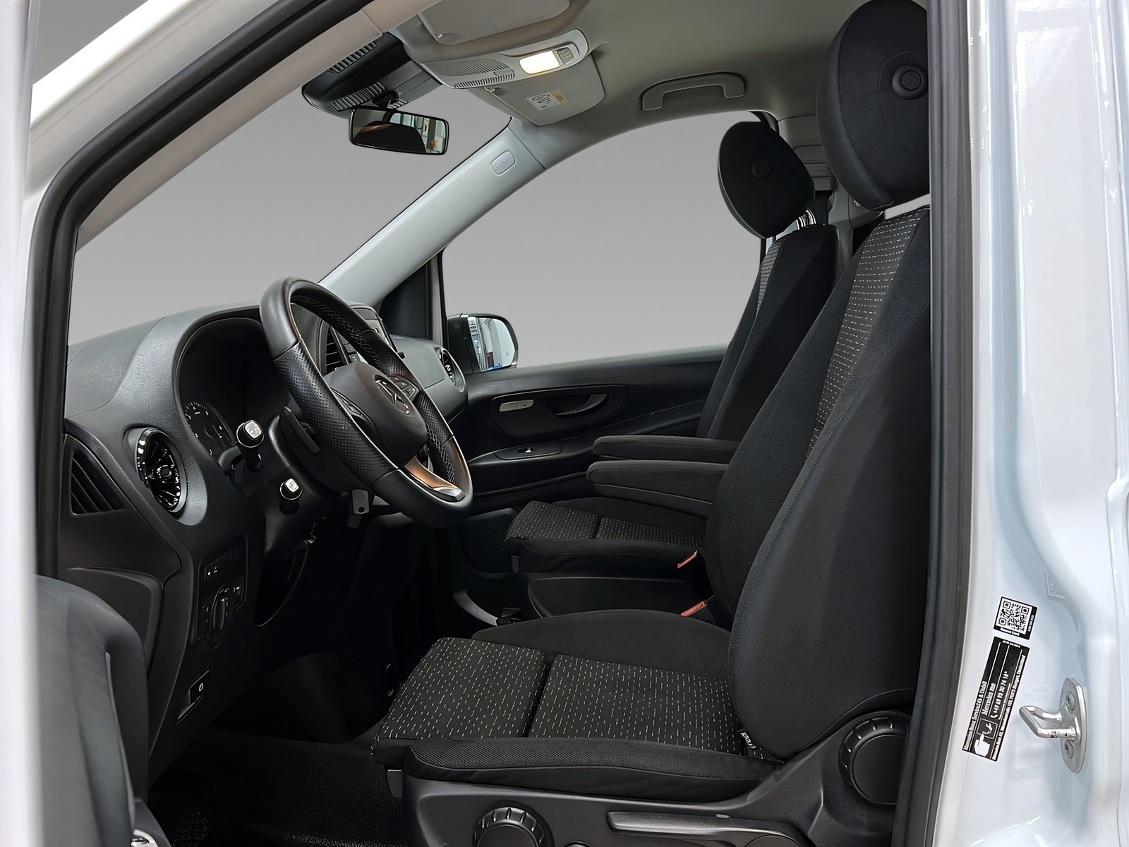 Vito 114 CDI Tourer PRO Extralang Kamer+TotW+DAB Bild 9