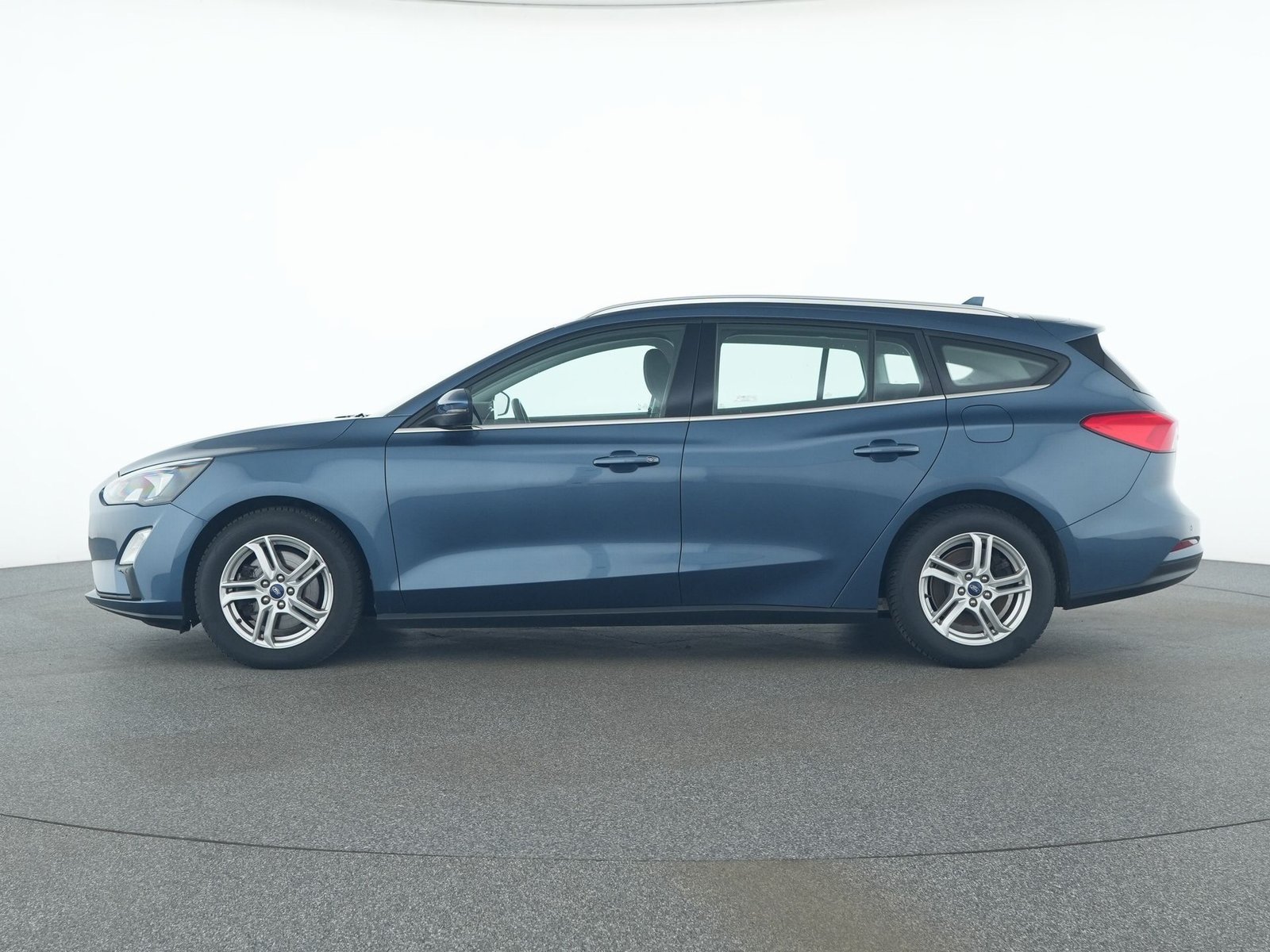 Ford Focus Turnier Cool & Connect LED+Kam+LrHz Bild 6