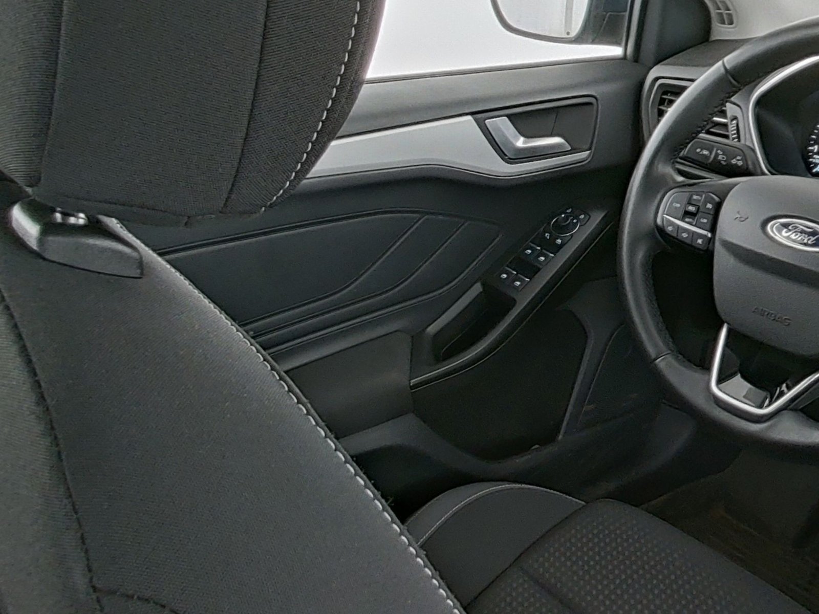 Ford Focus Turnier Cool & Connect LED+Kam+LrHz Bild 14